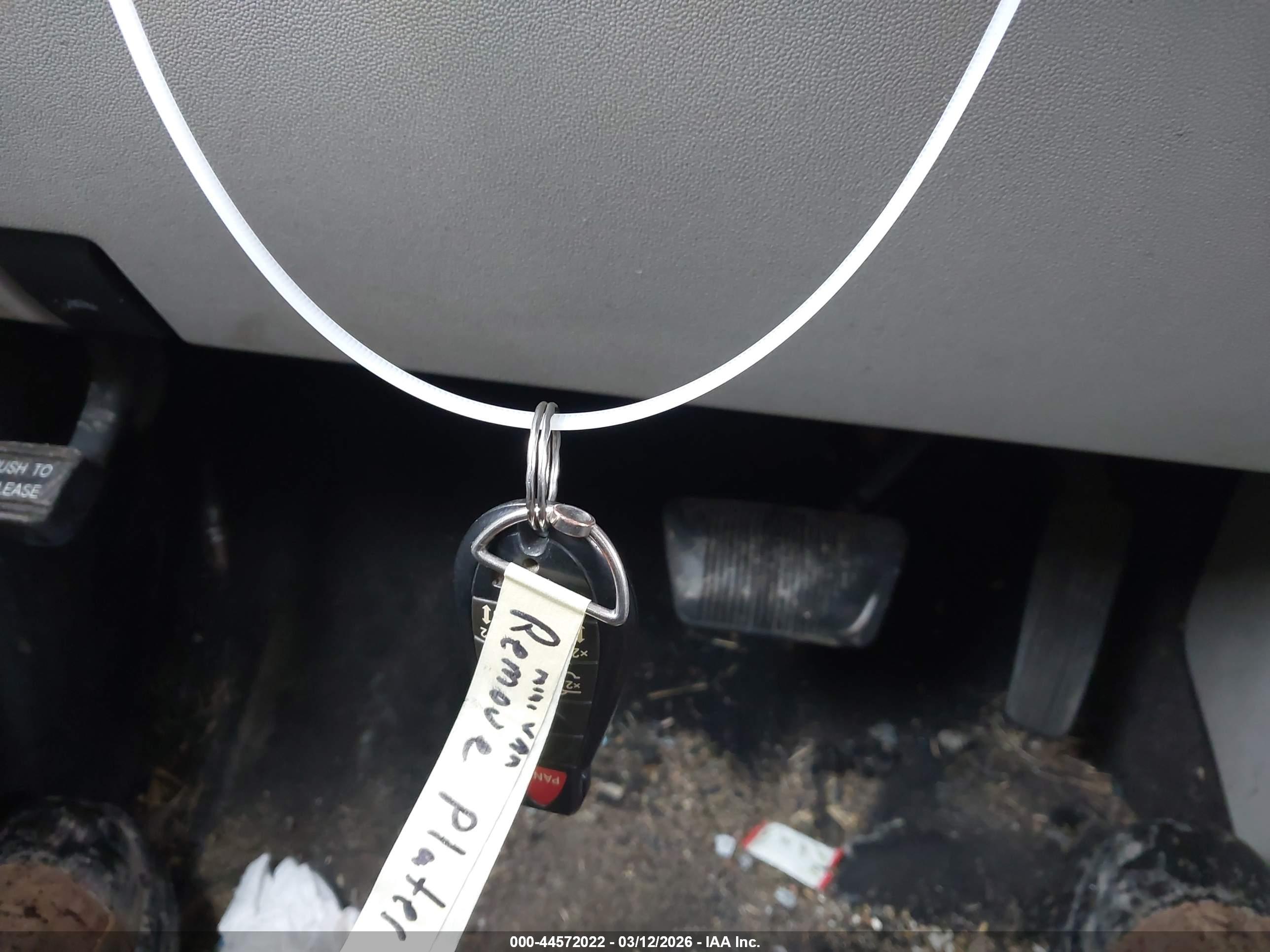 CHRYSLER TOWN image 11