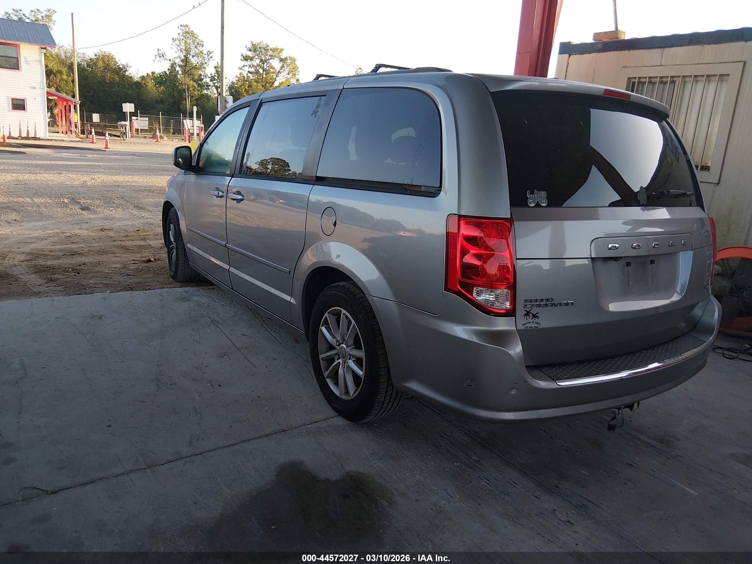 DODGE GRAND image 3