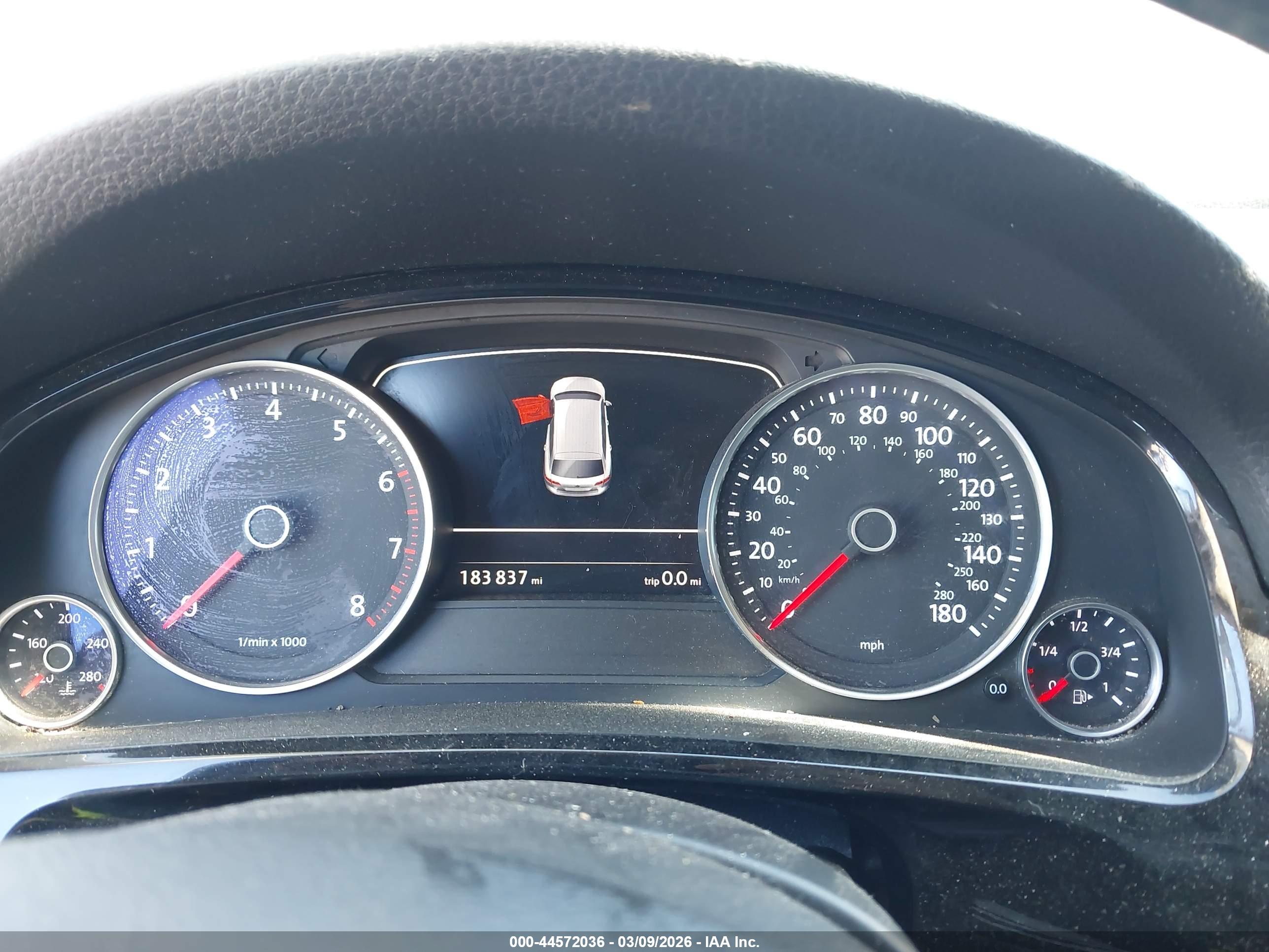 VOLKSWAGEN TOUAREG image 7