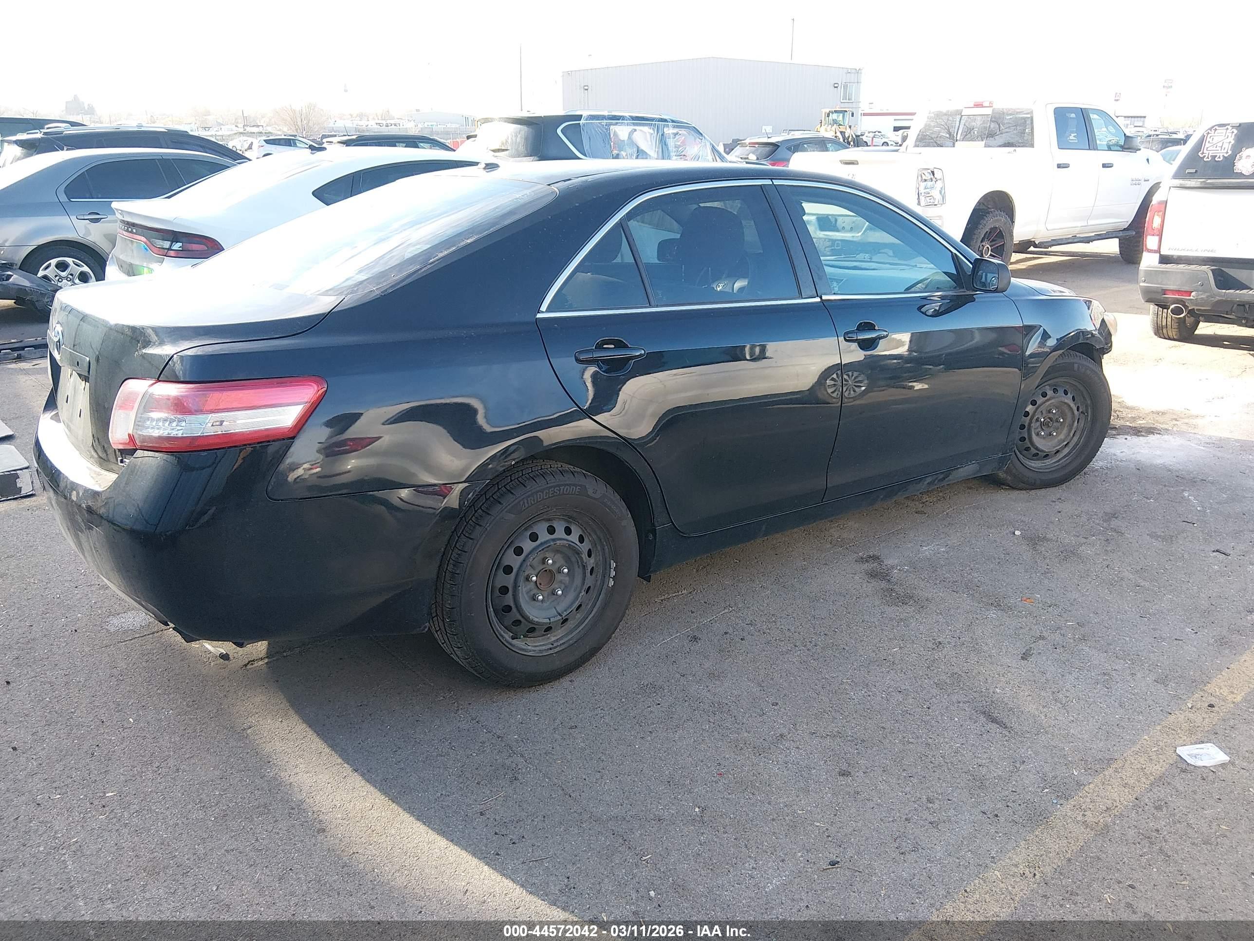 TOYOTA CAMRY image 4
