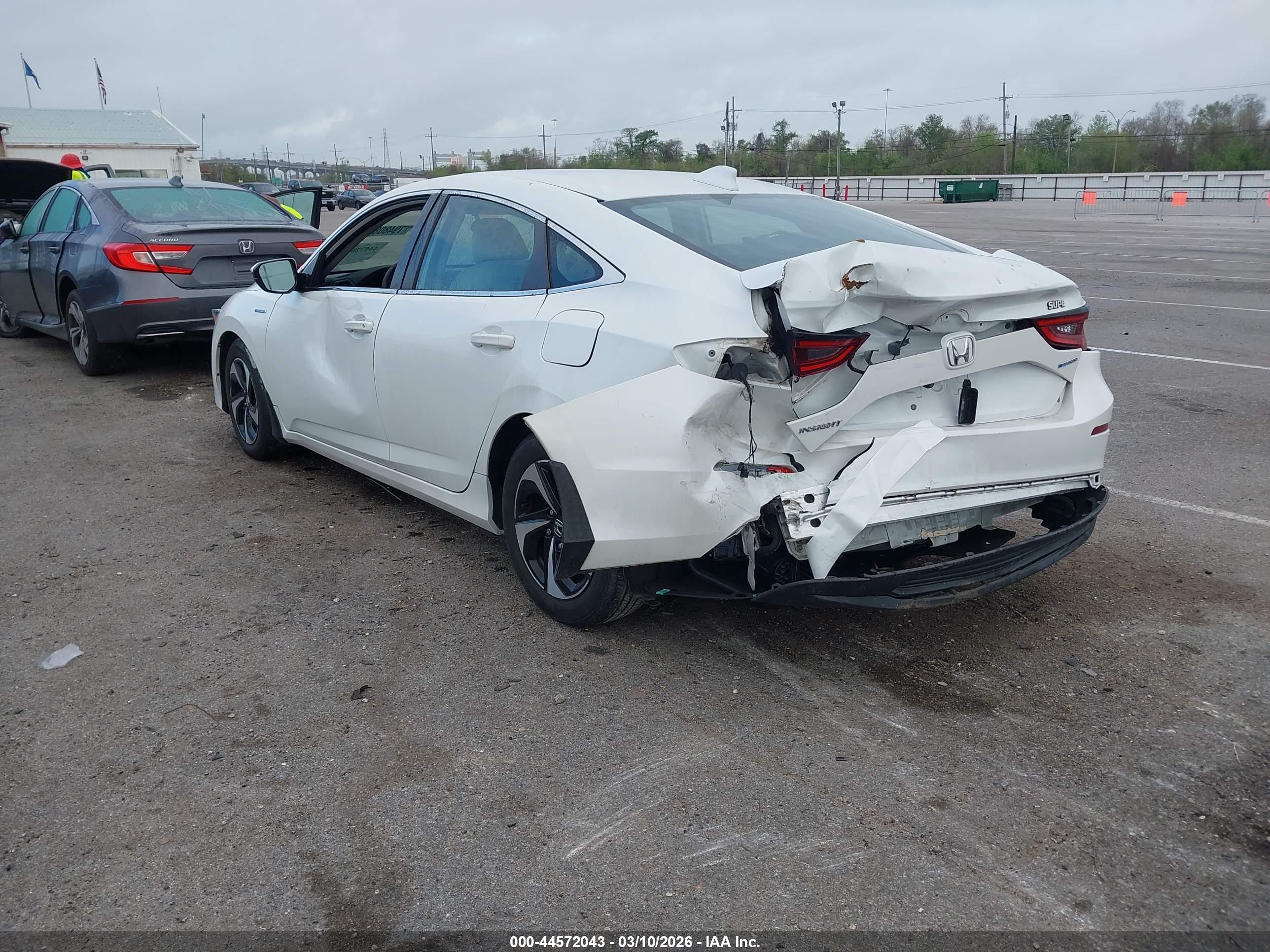 HONDA INSIGHT image 3