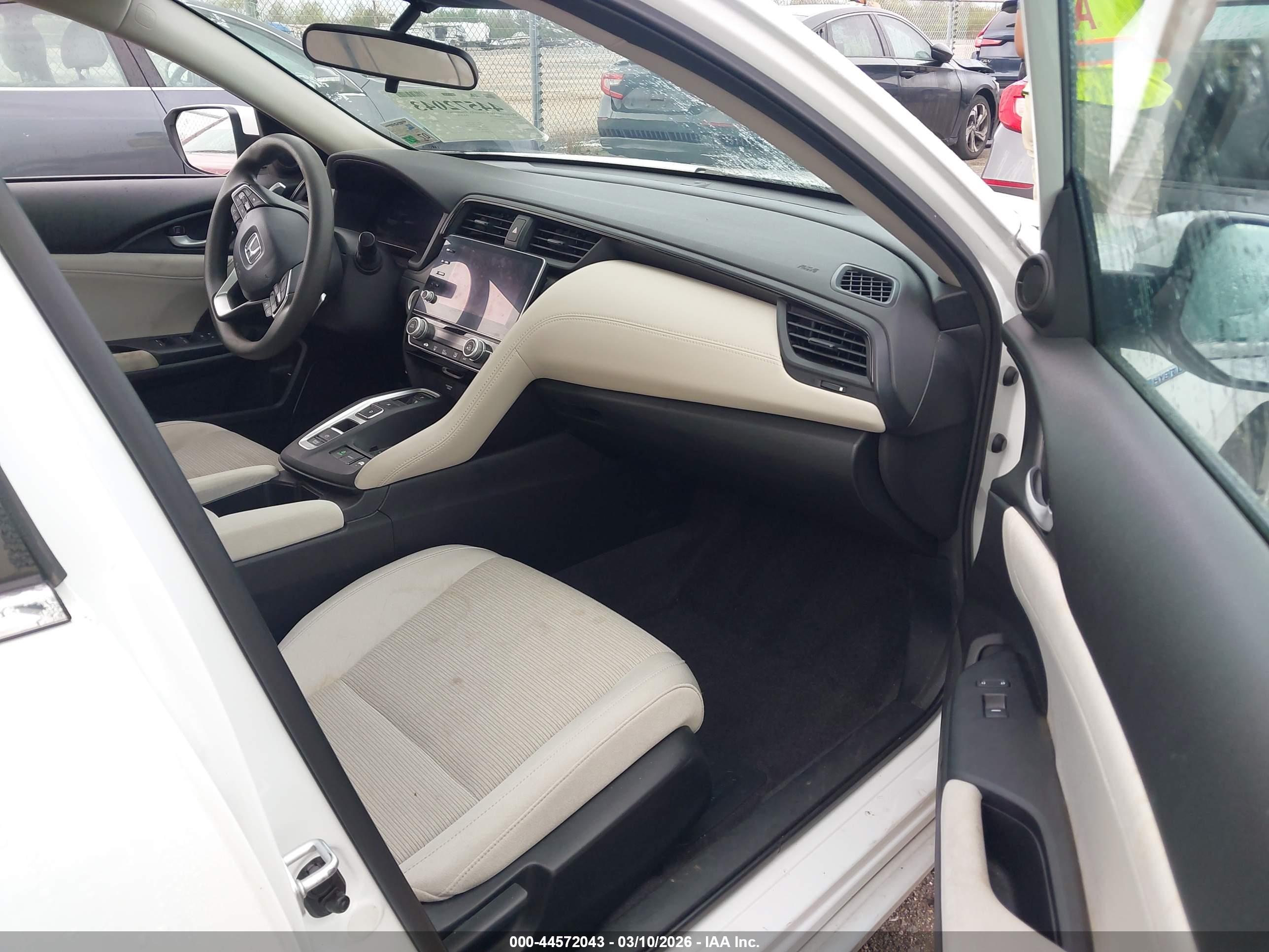 HONDA INSIGHT image 5