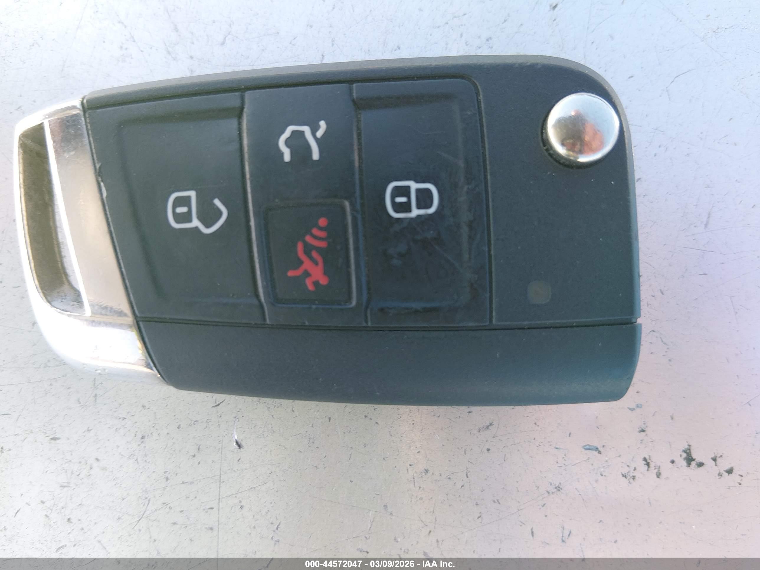 VOLKSWAGEN GOLF image 11