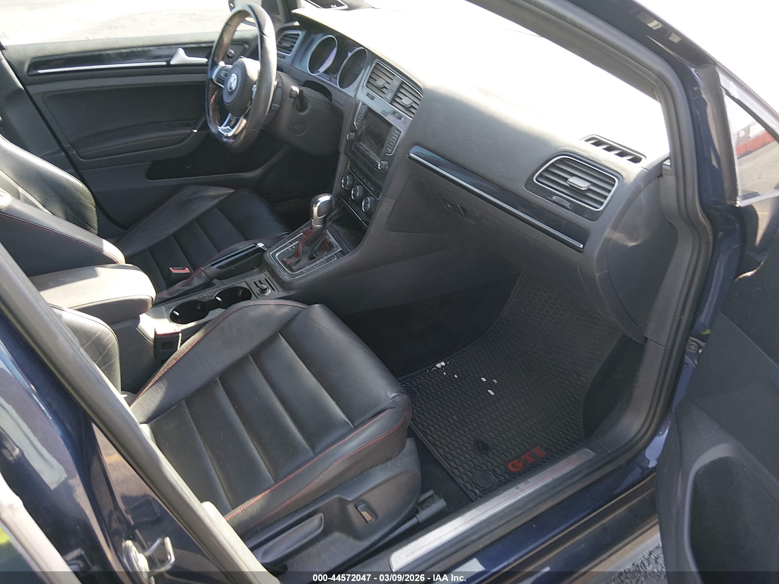 VOLKSWAGEN GOLF image 5