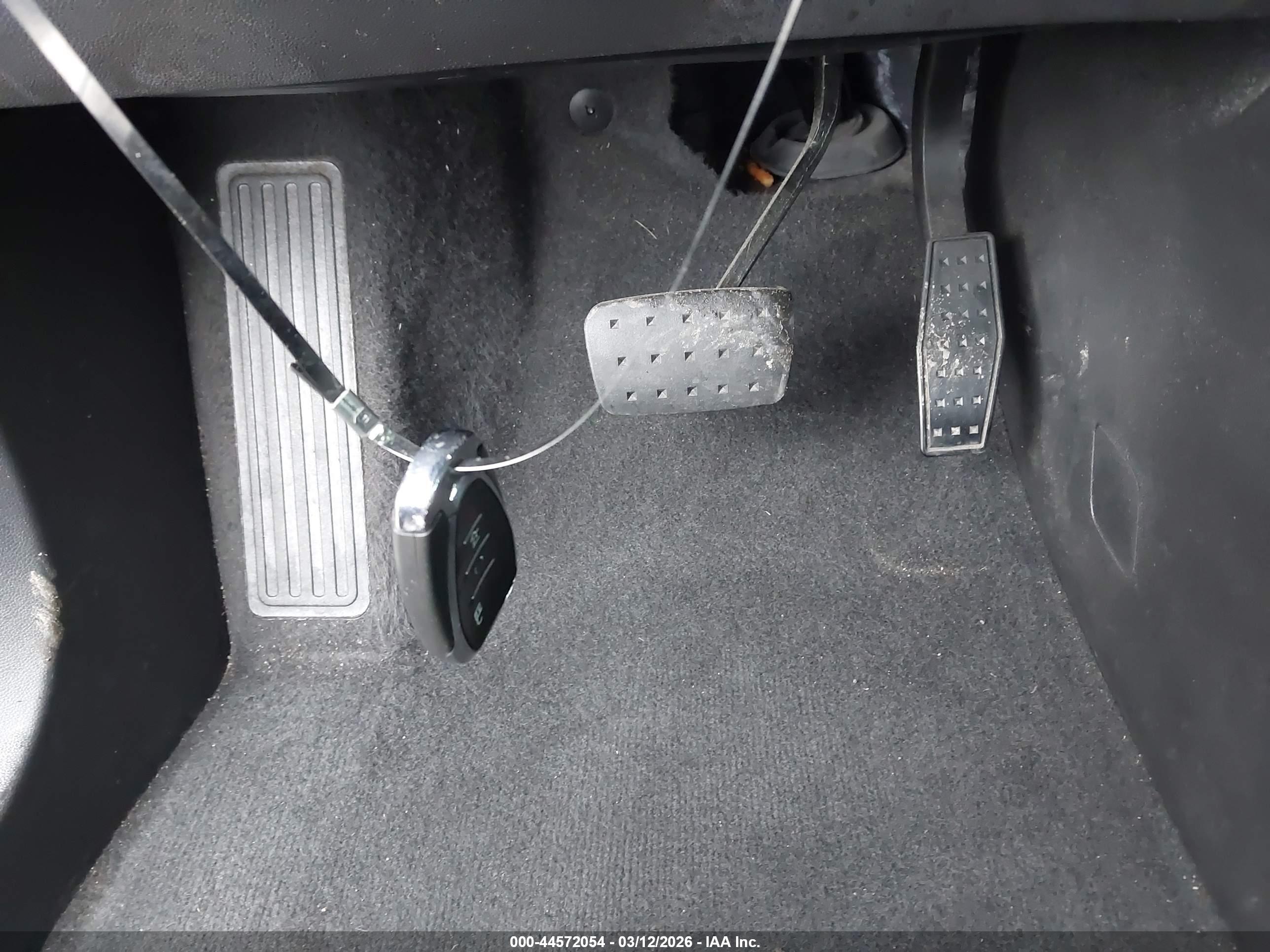 CHEVROLET BLAZER image 11