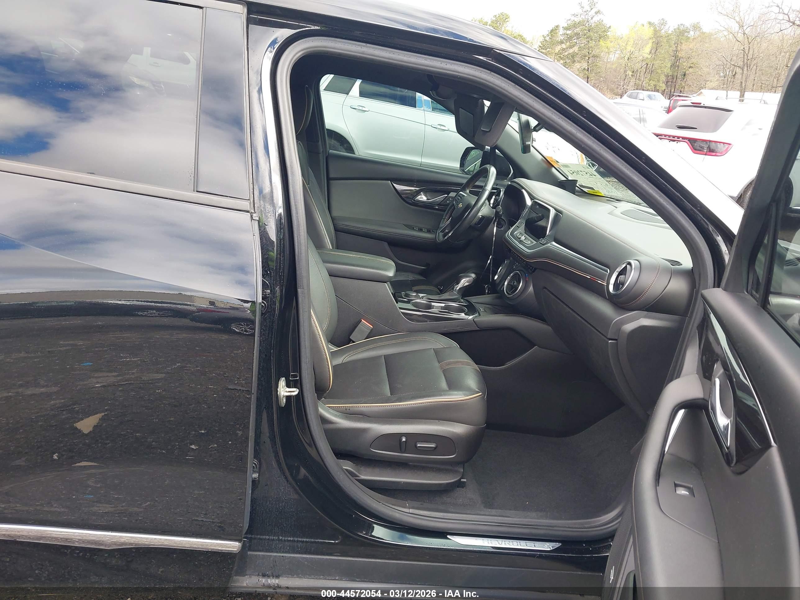 CHEVROLET BLAZER image 5
