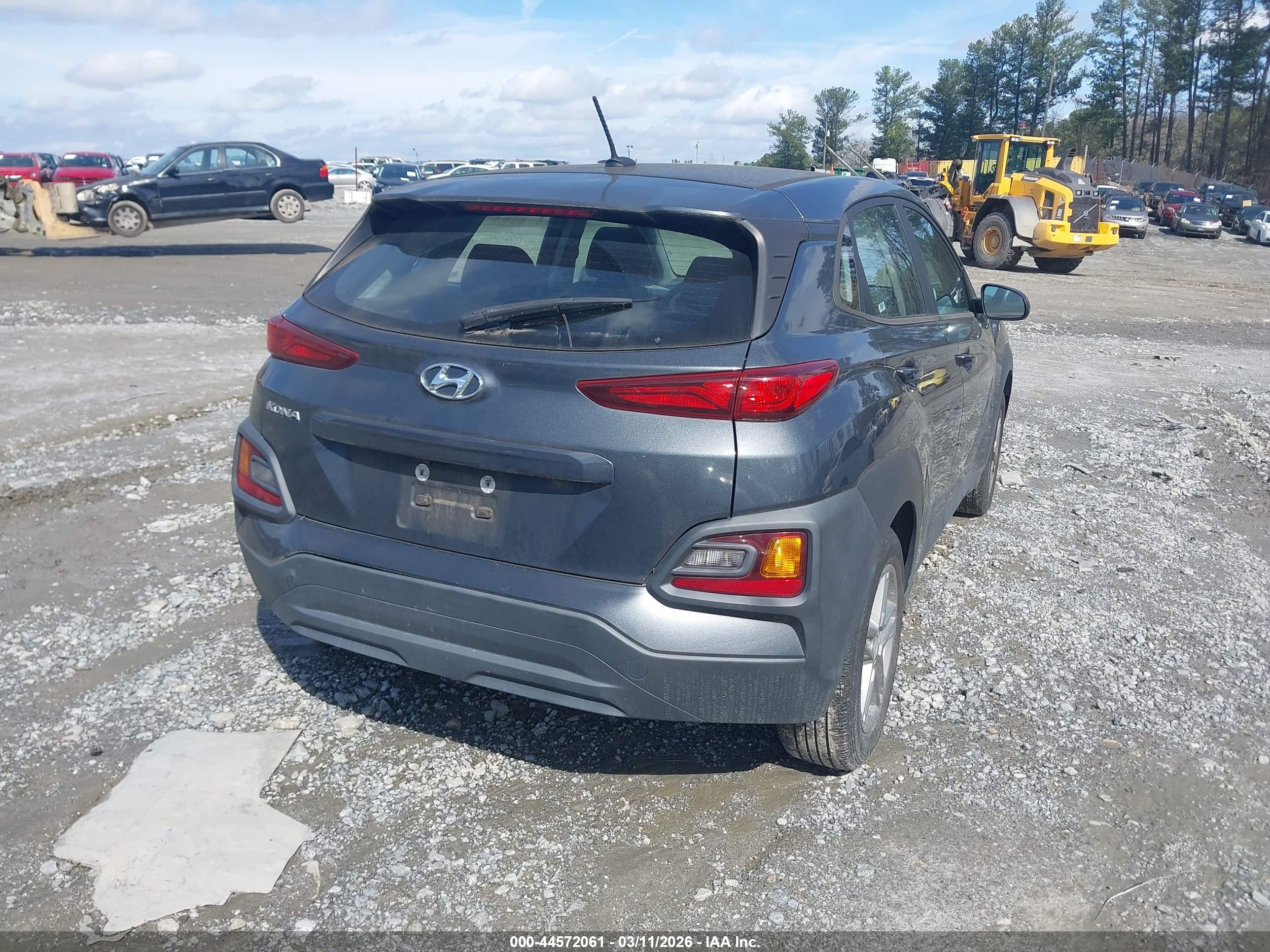 HYUNDAI KONA image 4
