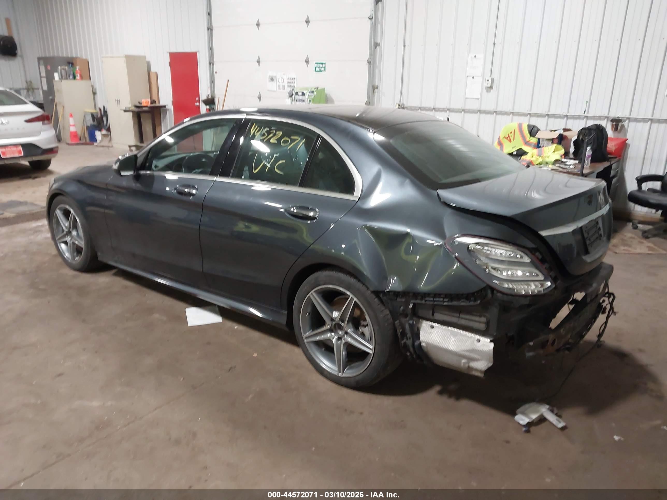 MERCEDES-BENZ C image 3