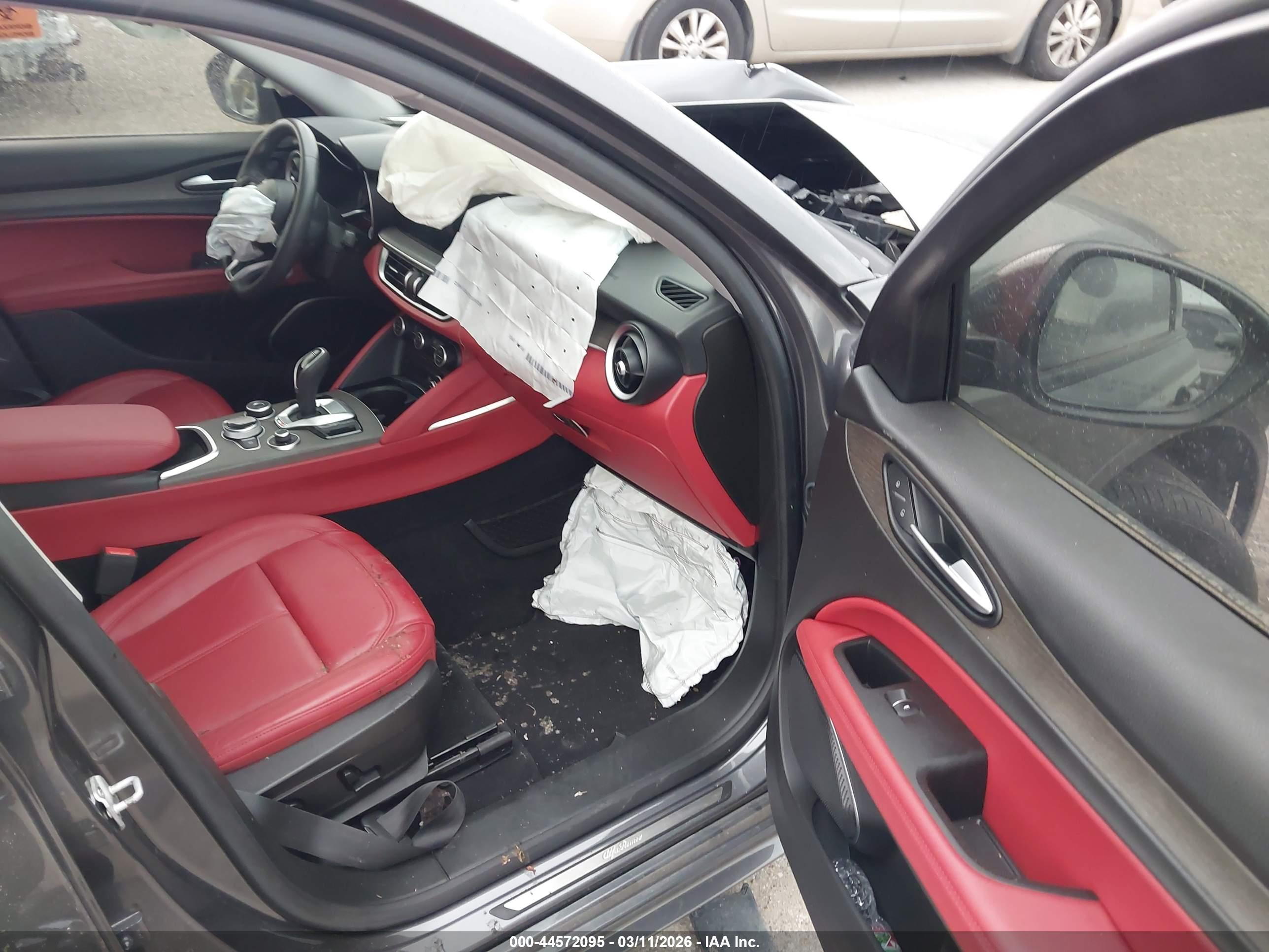 ALFA ROMEO image 5