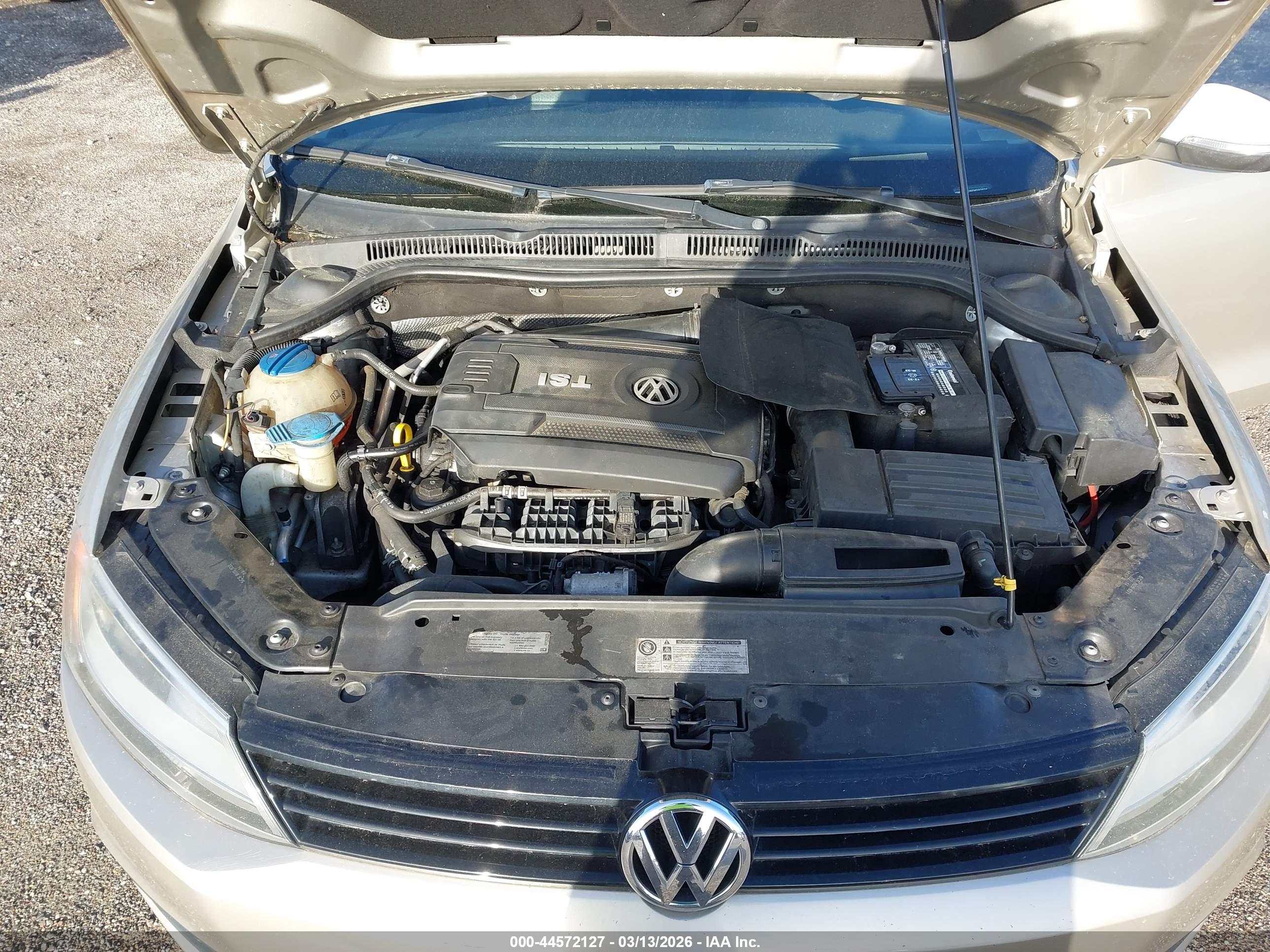 VOLKSWAGEN JETTA image 10