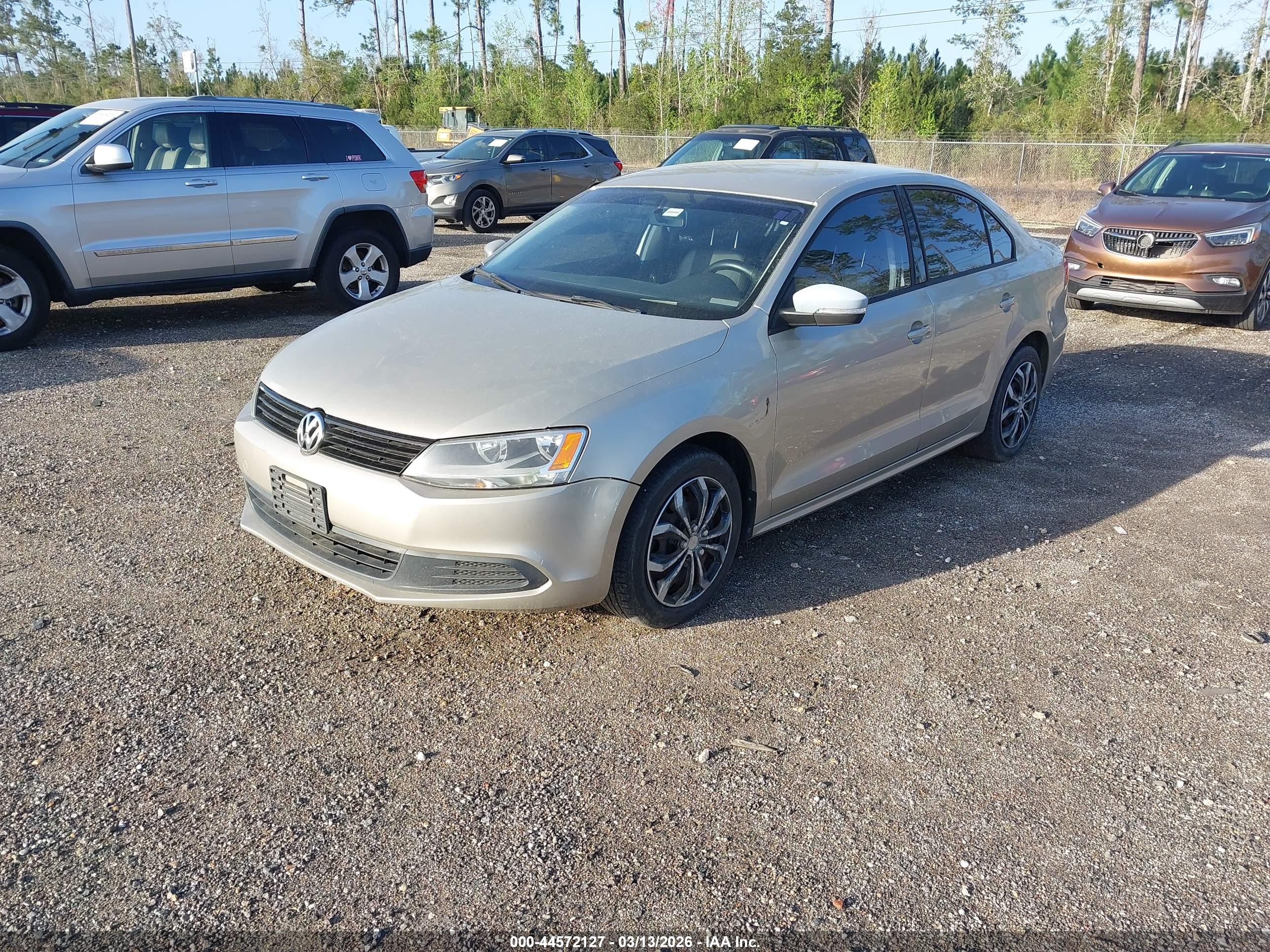 VOLKSWAGEN JETTA image 2