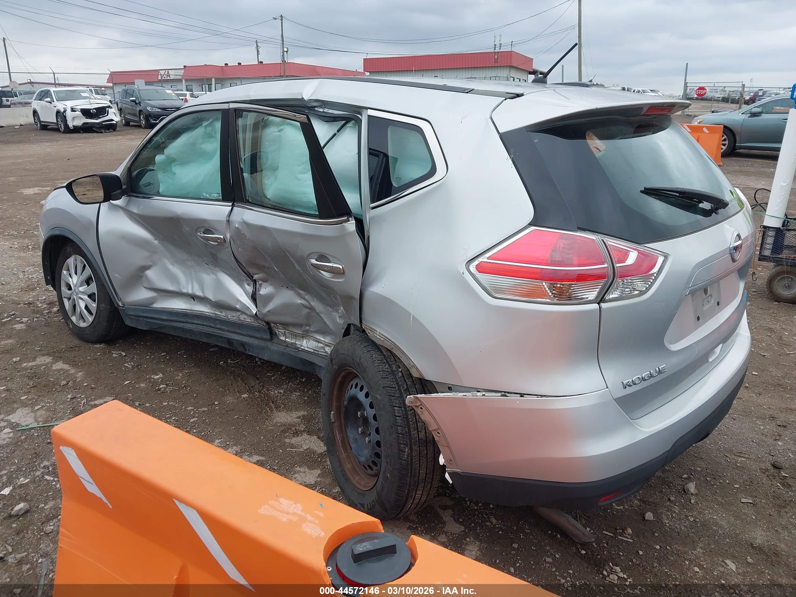 NISSAN ROGUE image 3
