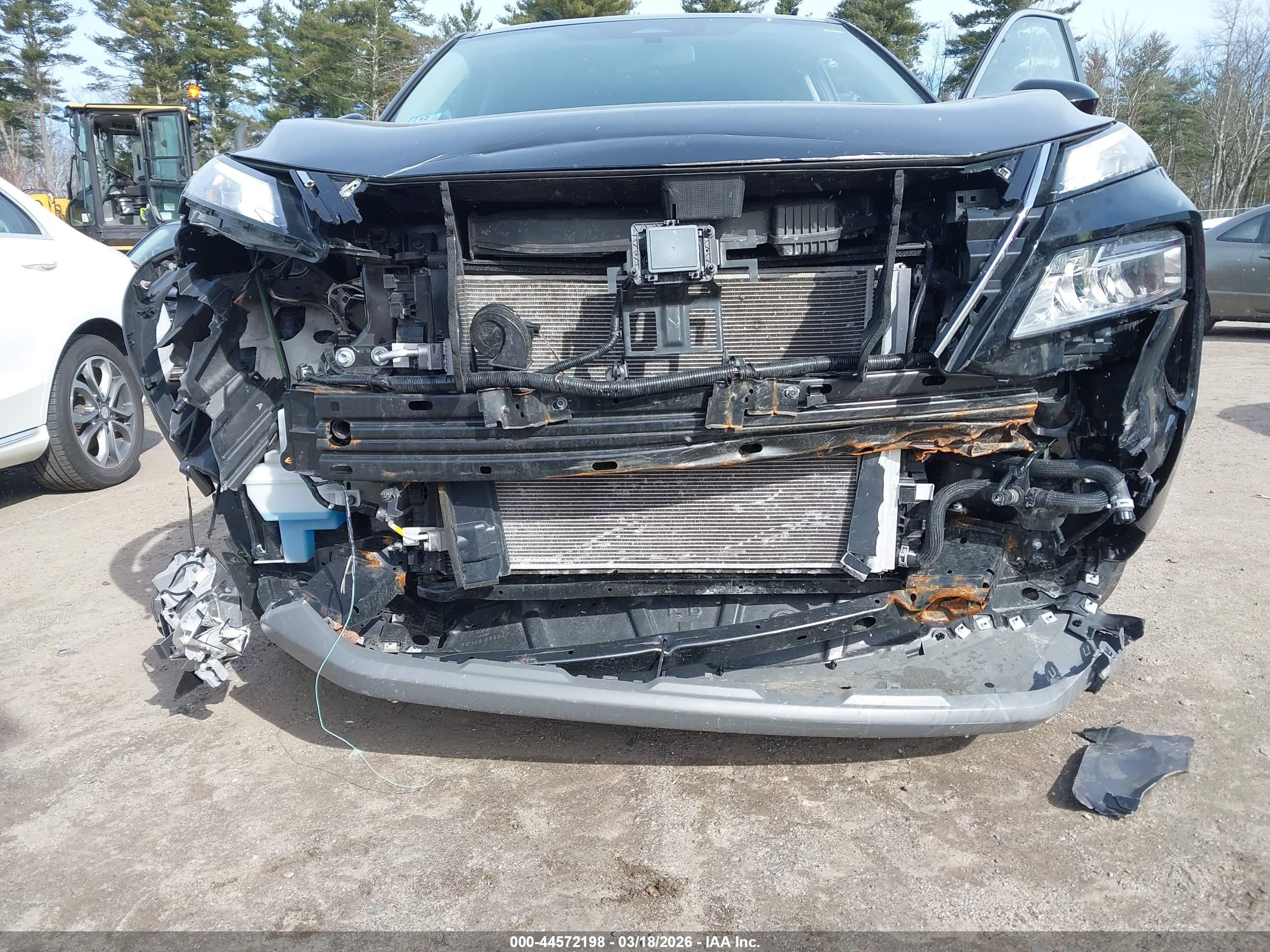 NISSAN ROGUE image 6