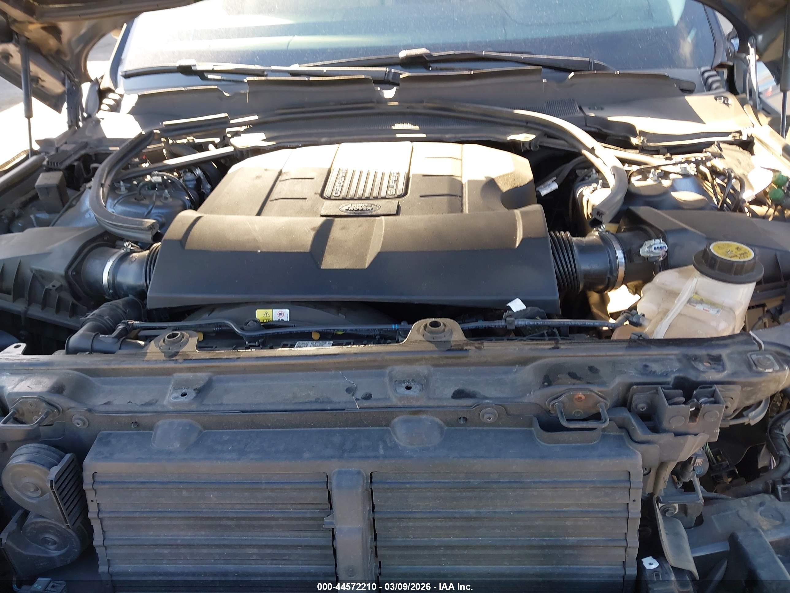 LAND ROVER image 10