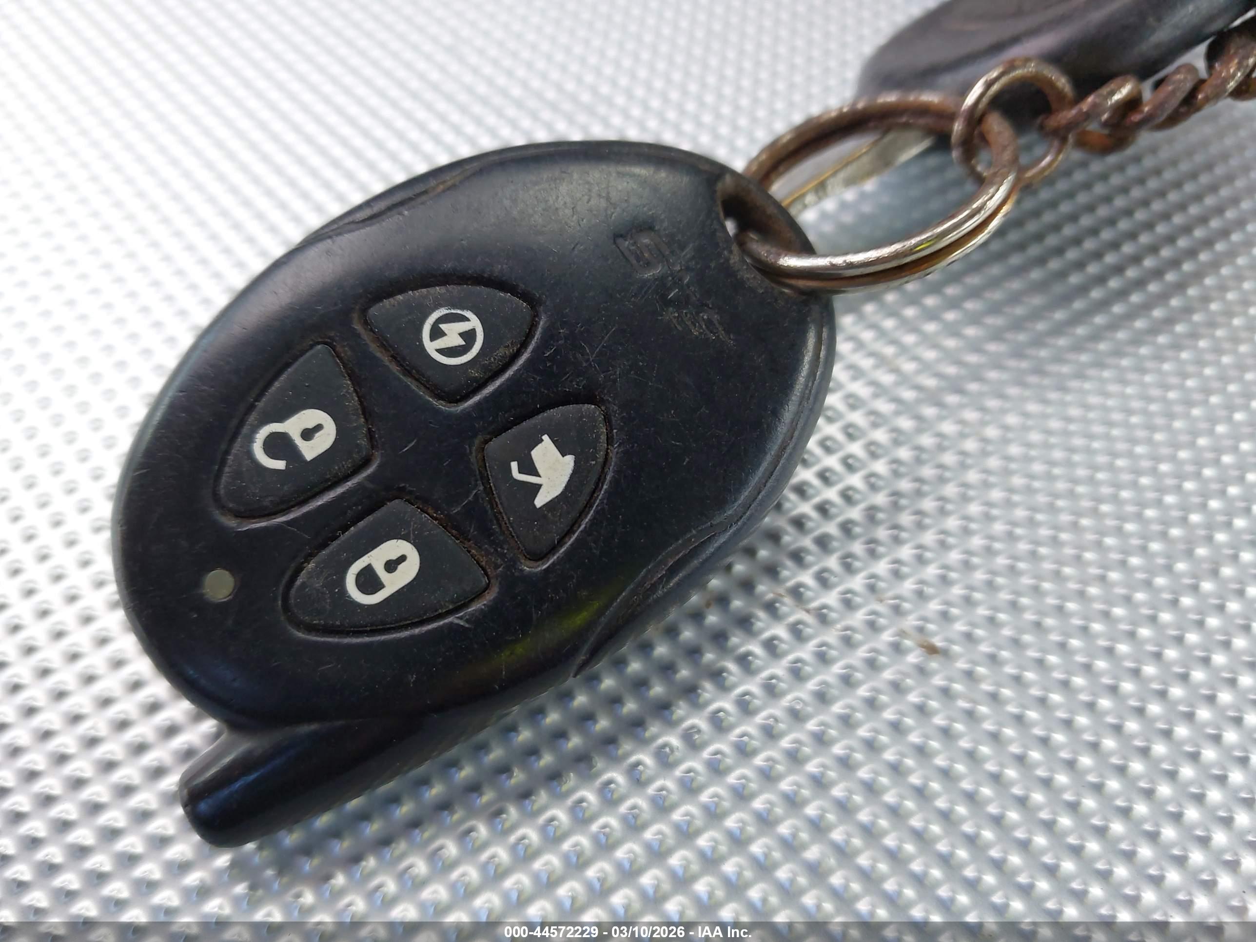 FORD TAURUS image 11