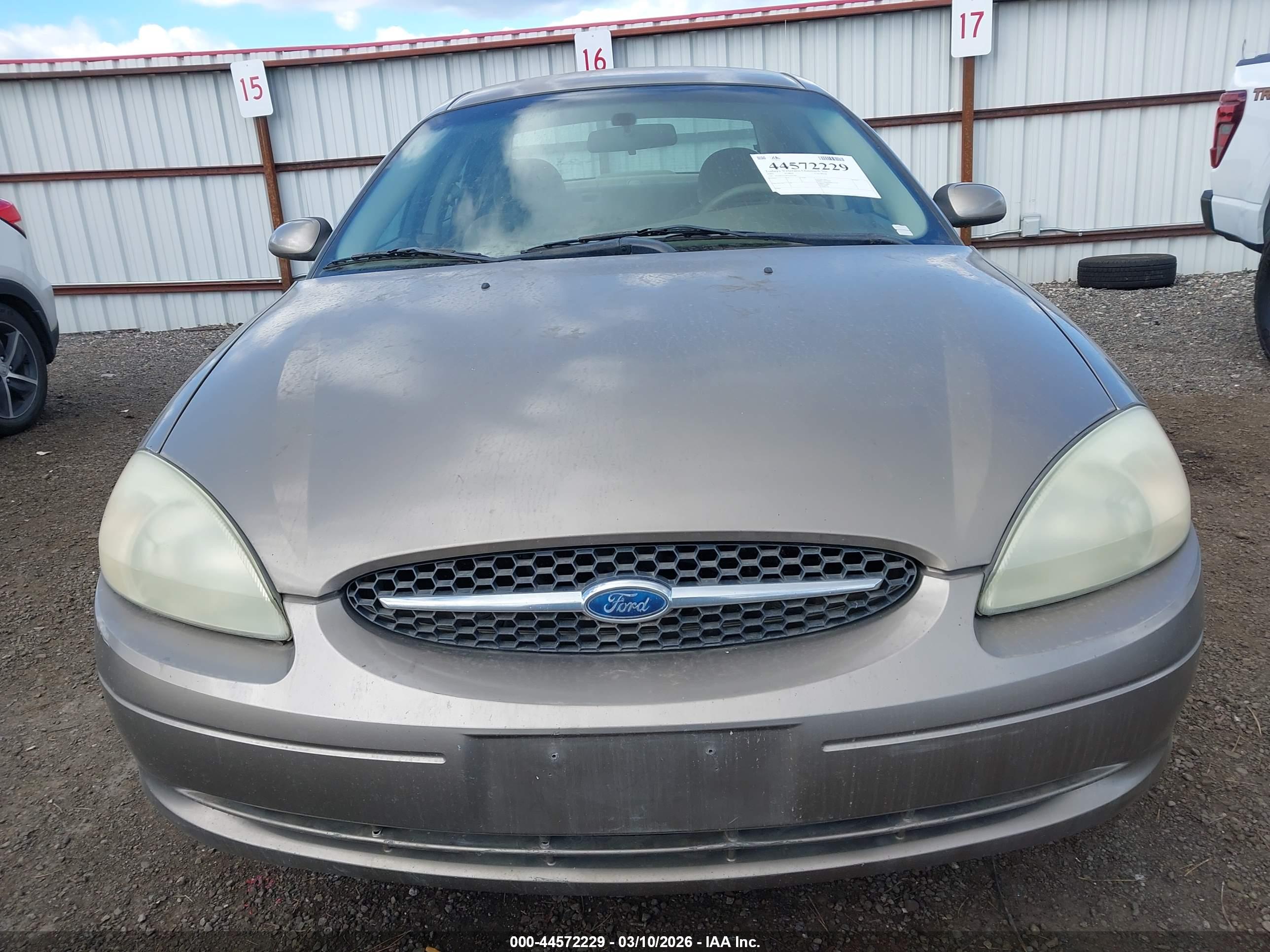 FORD TAURUS image 6