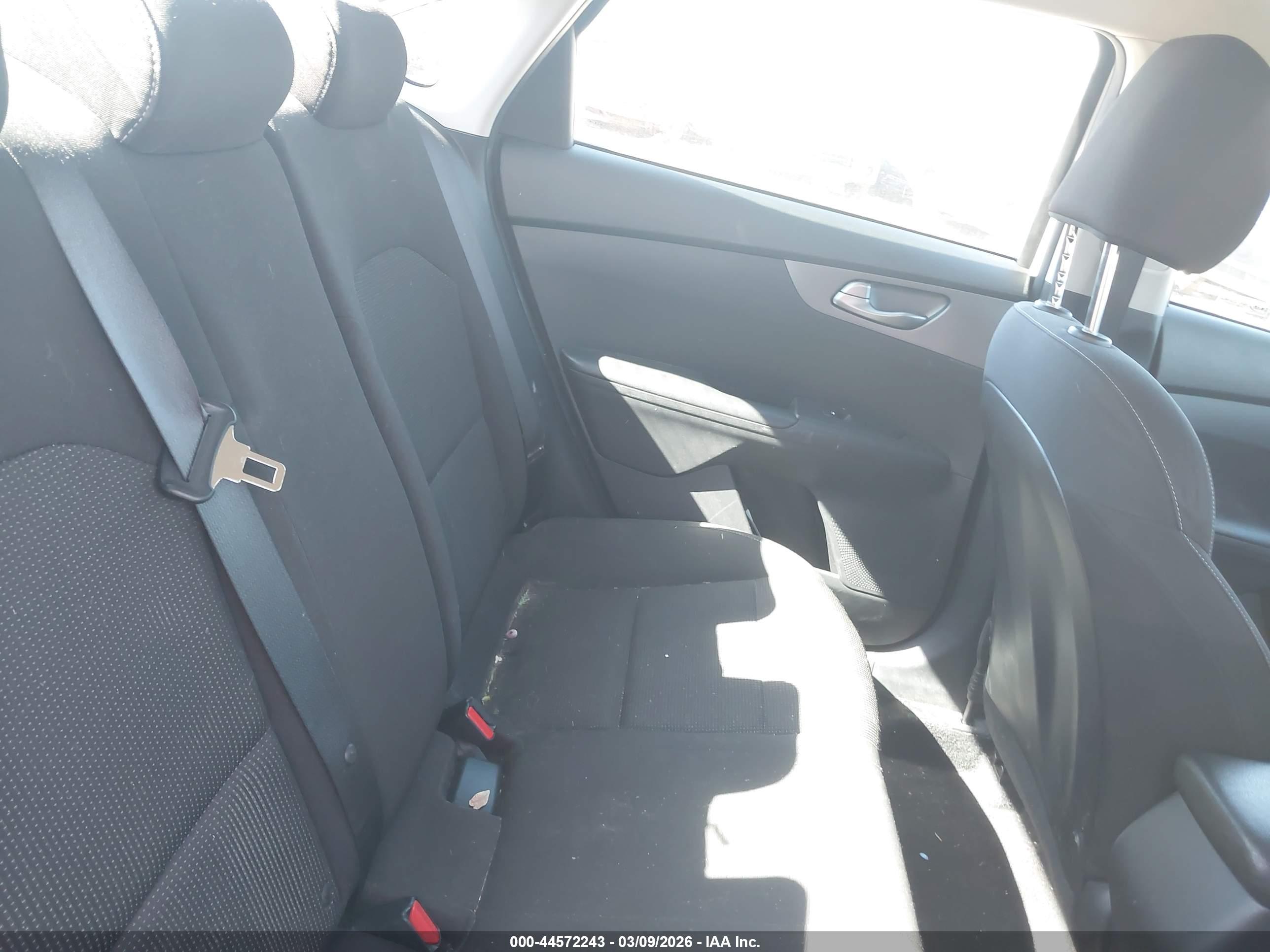KIA FORTE image 8