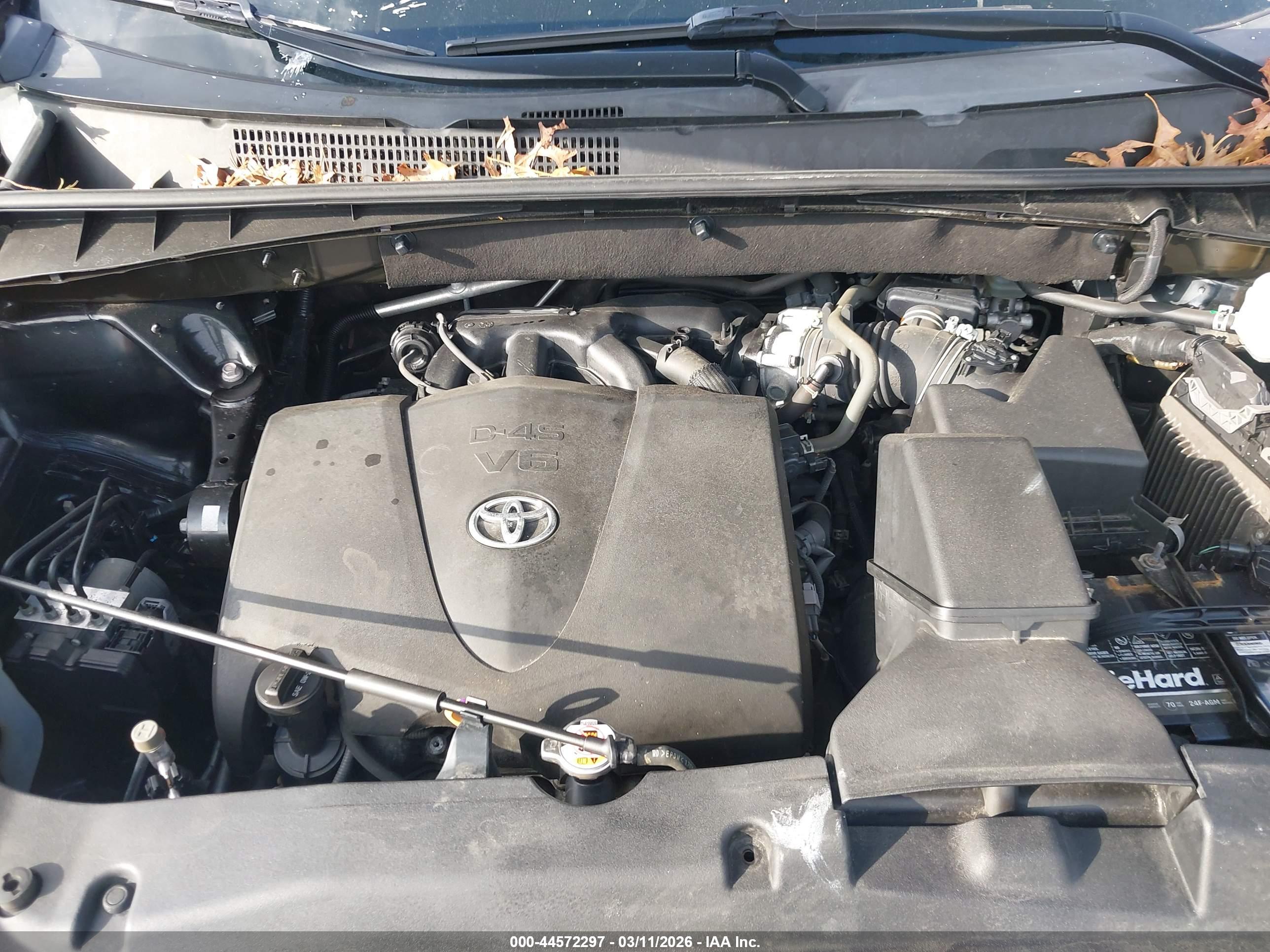 TOYOTA HIGHLANDER image 10