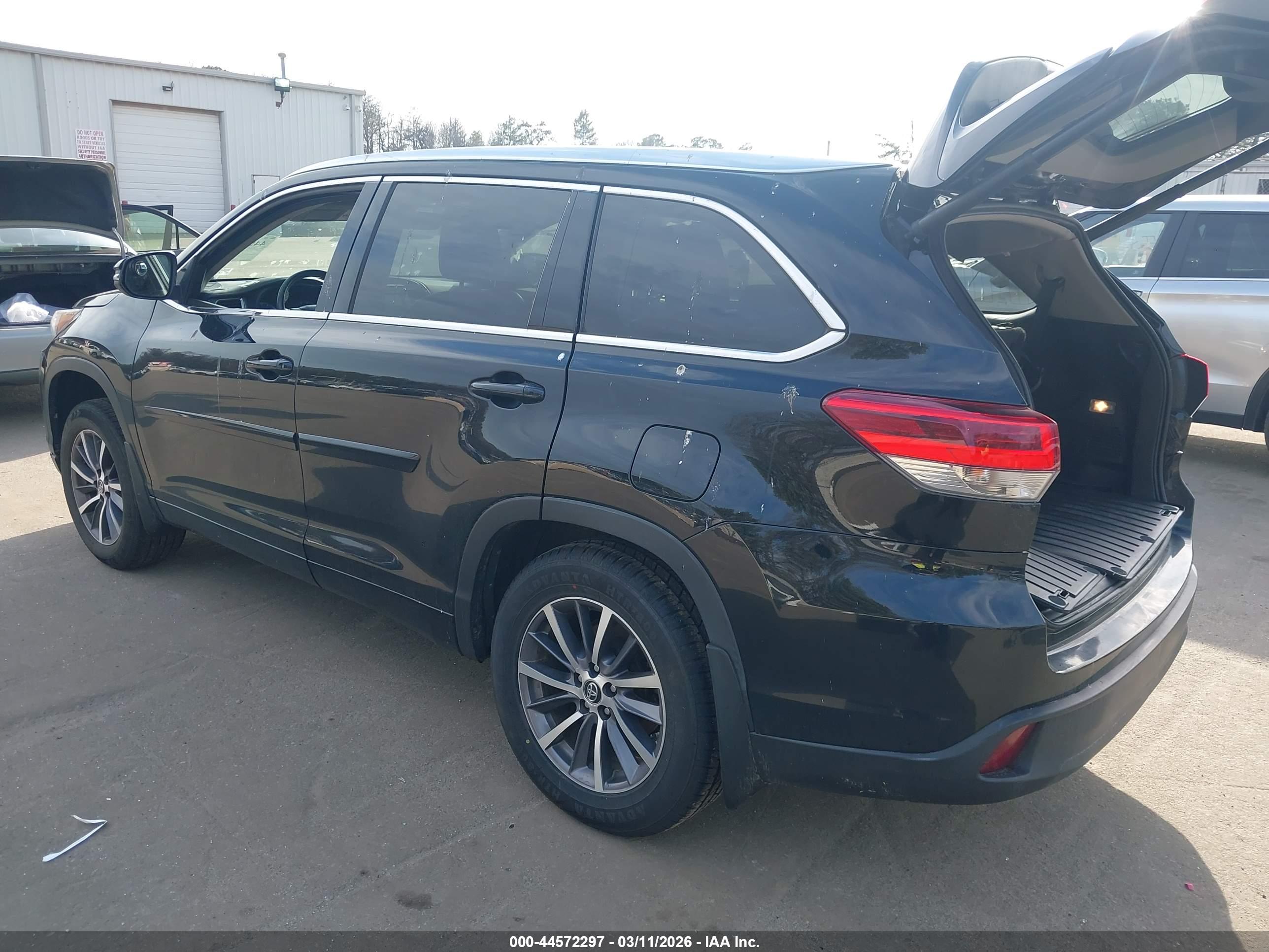 TOYOTA HIGHLANDER image 3