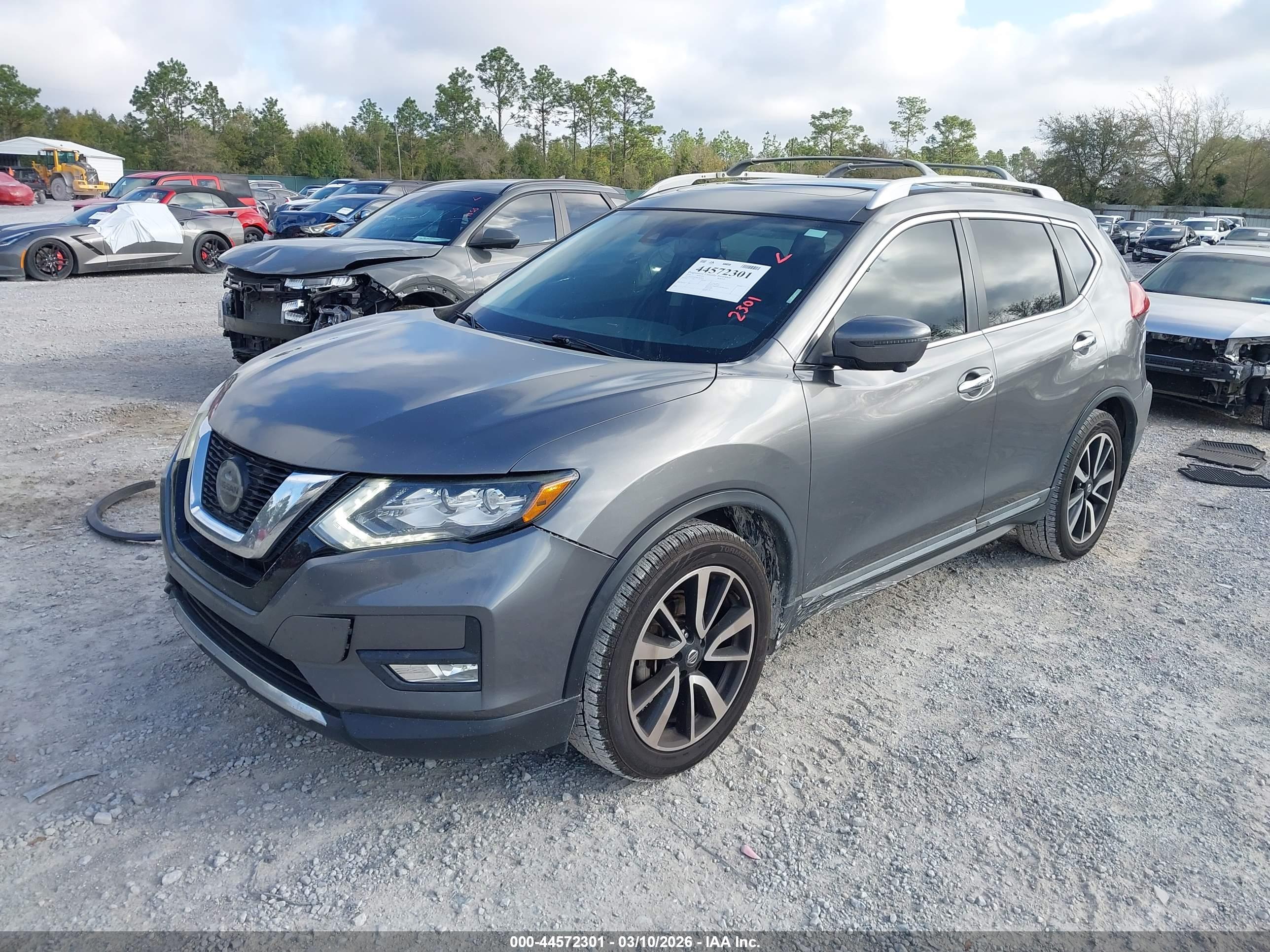NISSAN ROGUE image 2
