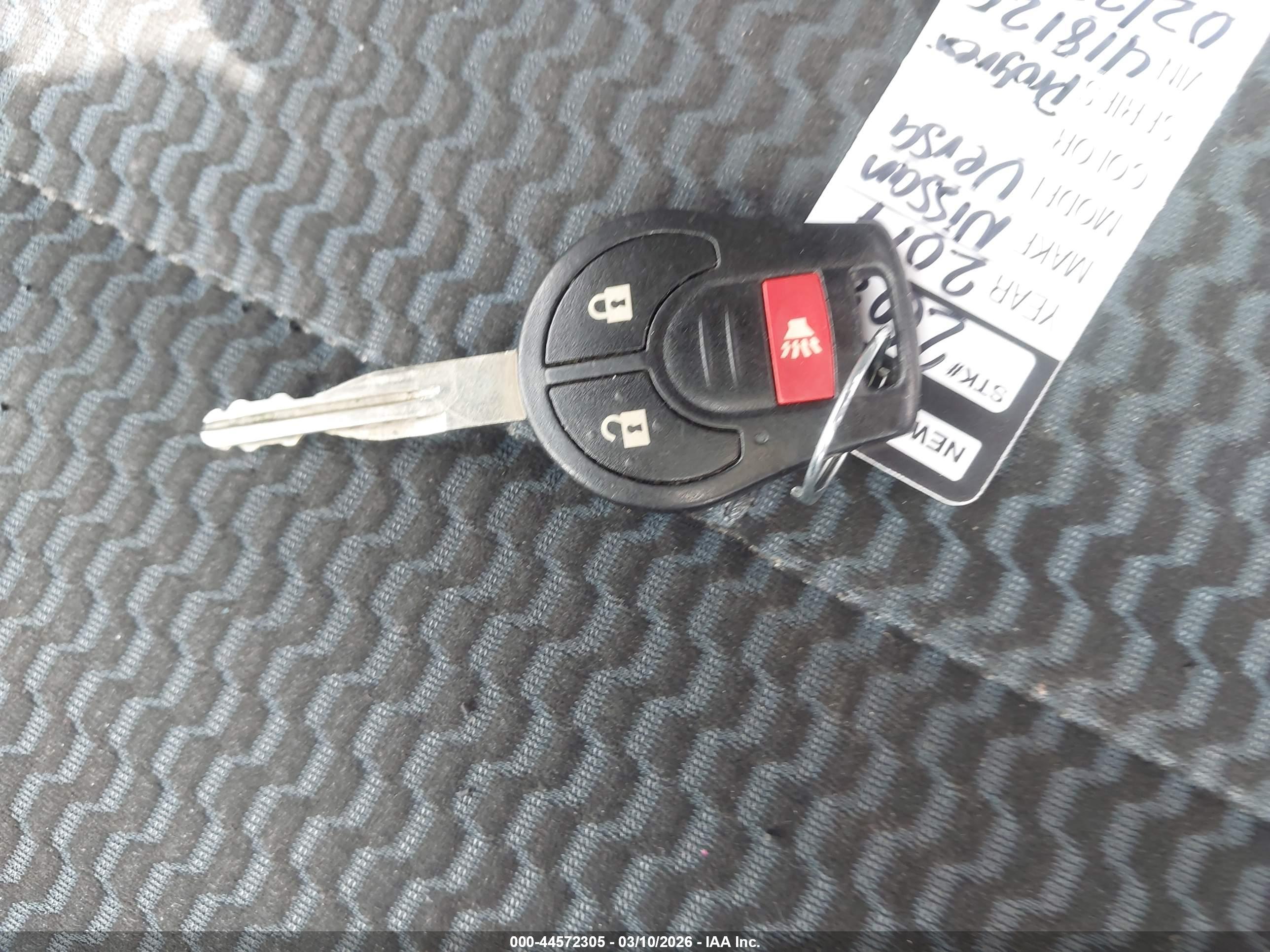 NISSAN VERSA image 11