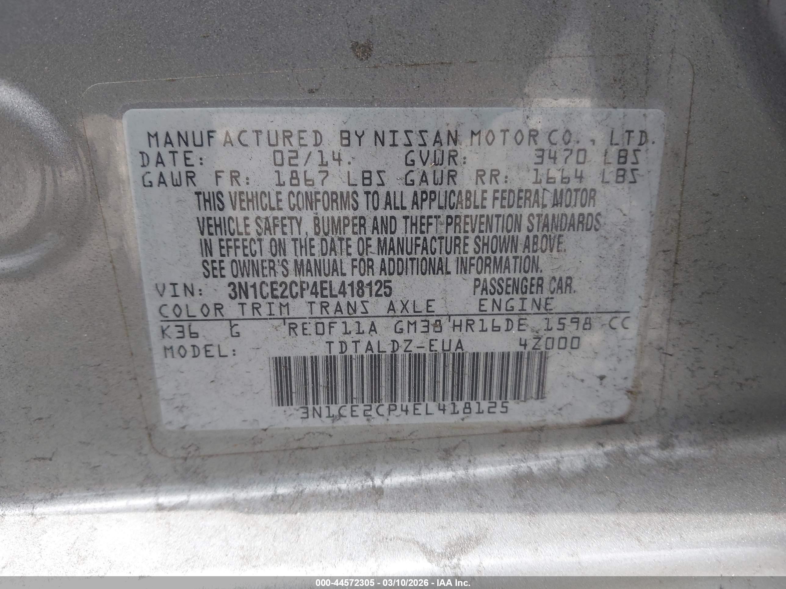 NISSAN VERSA image 9