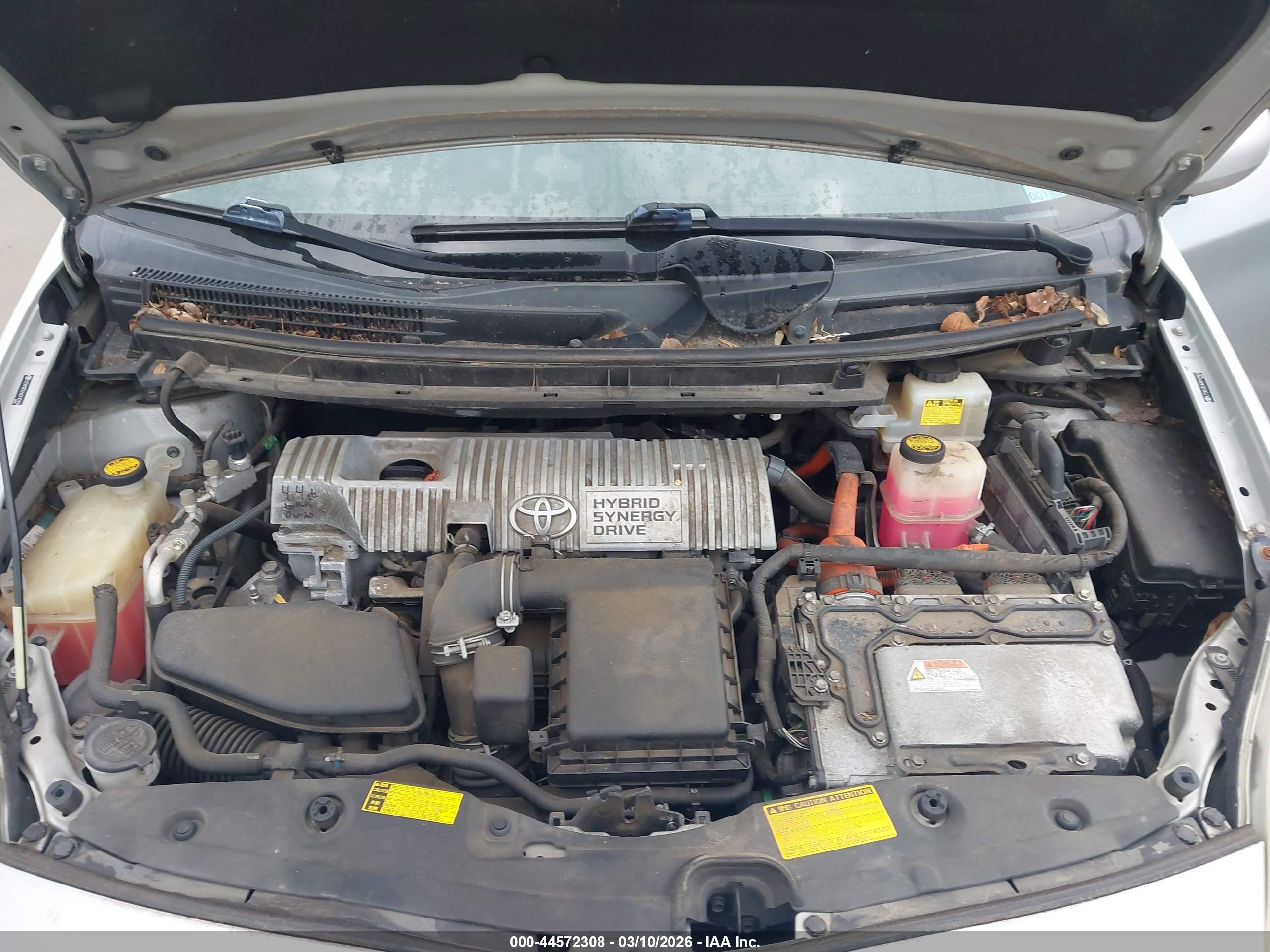 TOYOTA PRIUS image 10