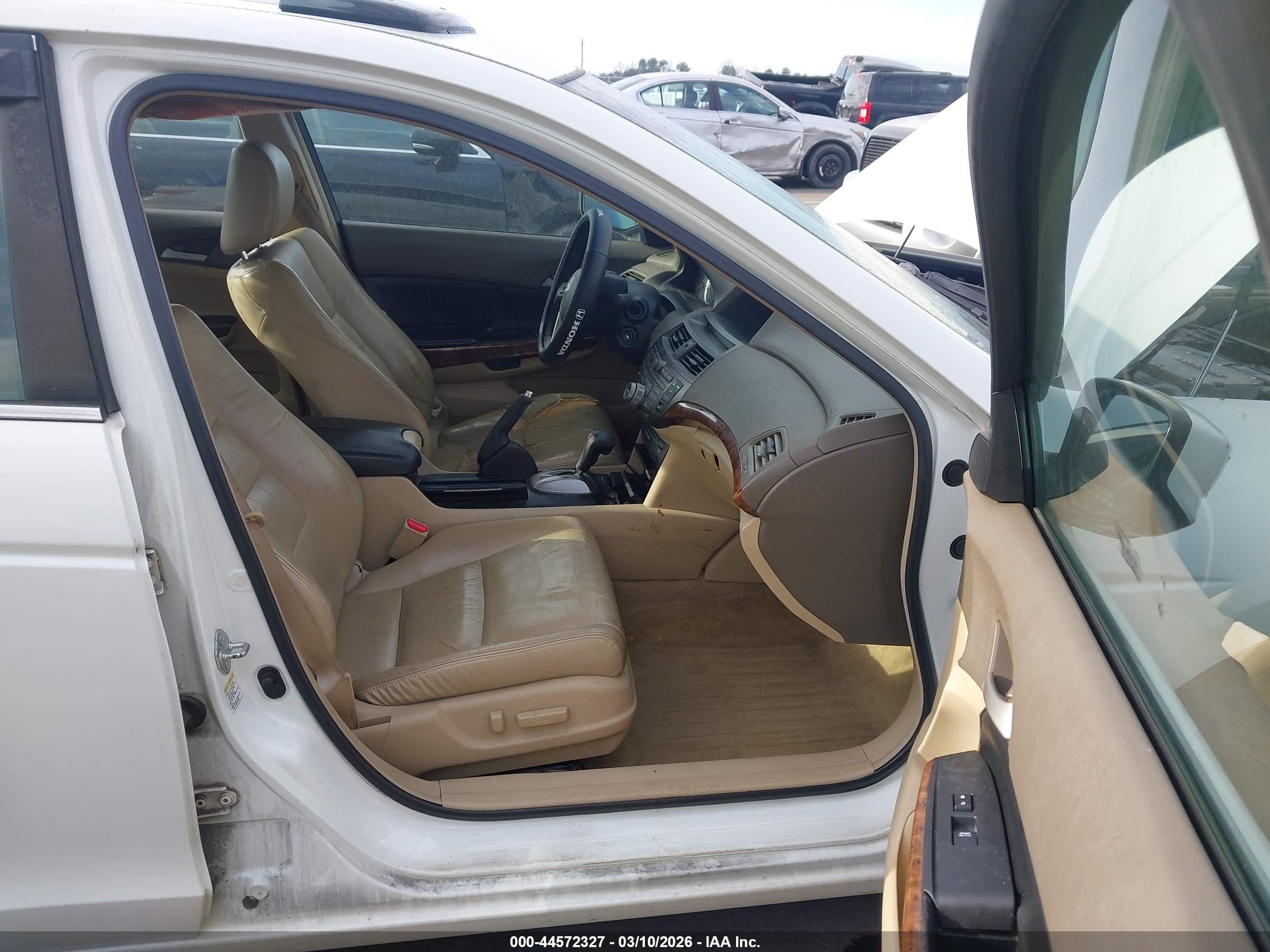 HONDA ACCORD image 5