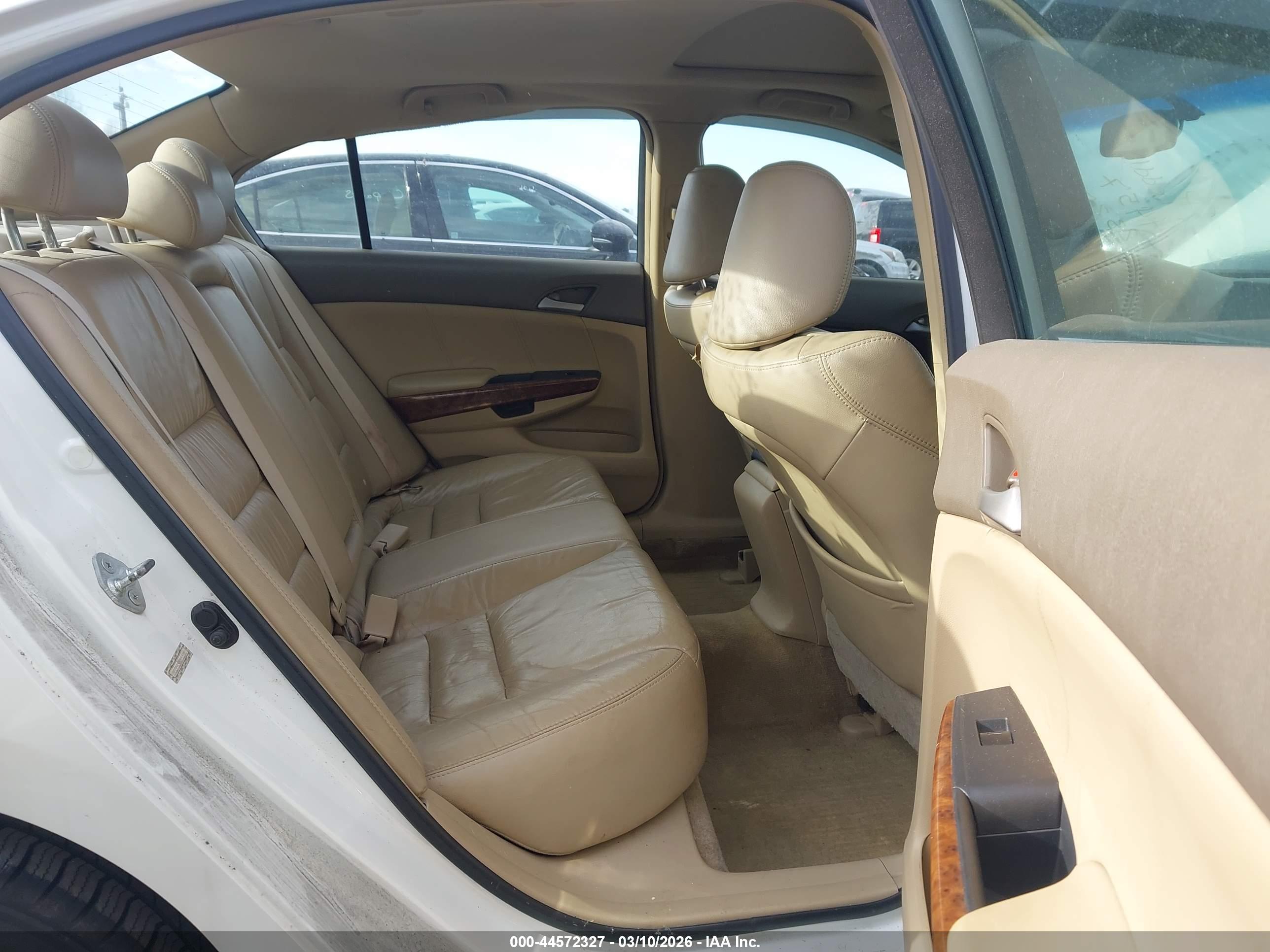 HONDA ACCORD image 8