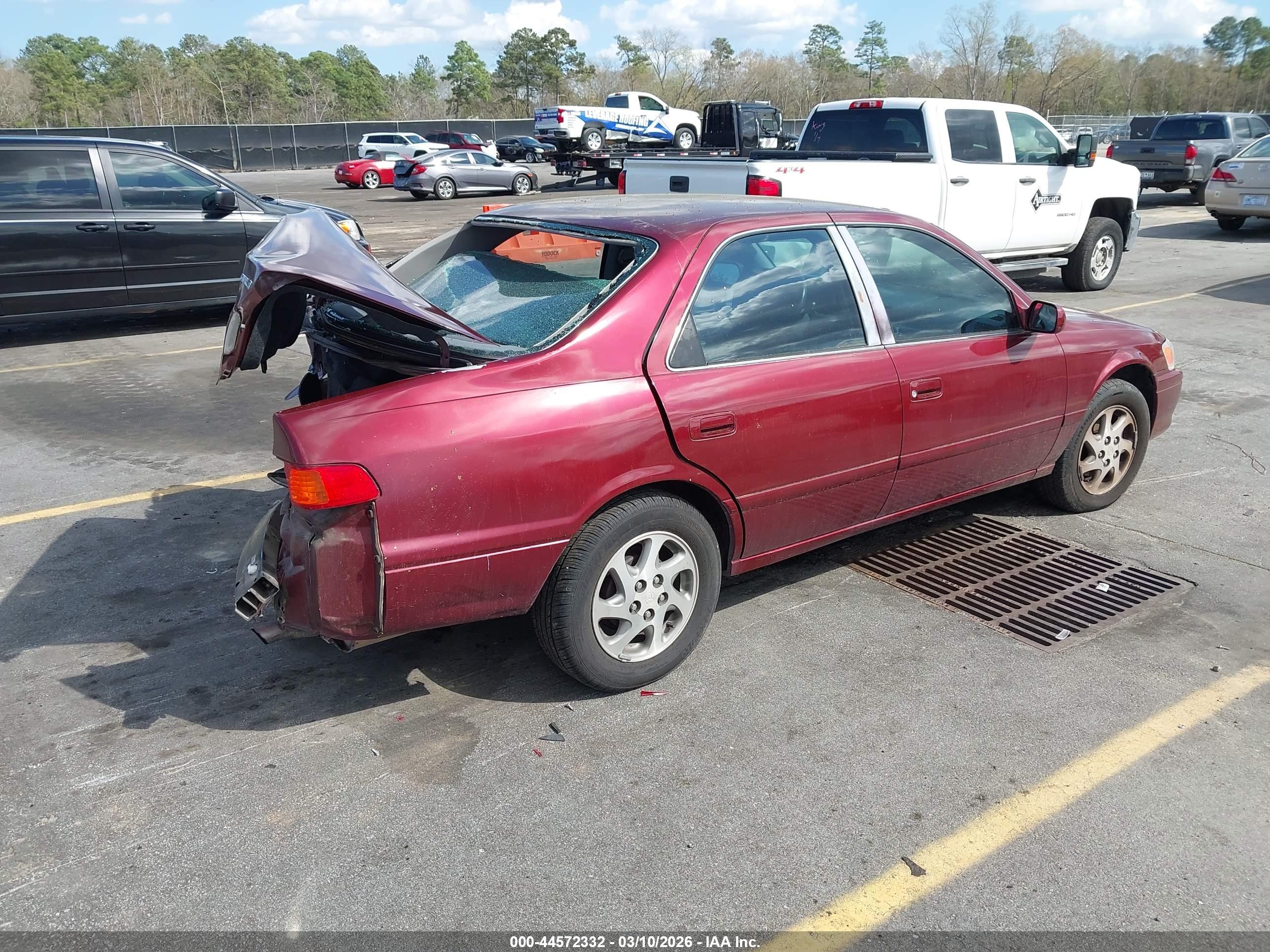 TOYOTA CAMRY image 4