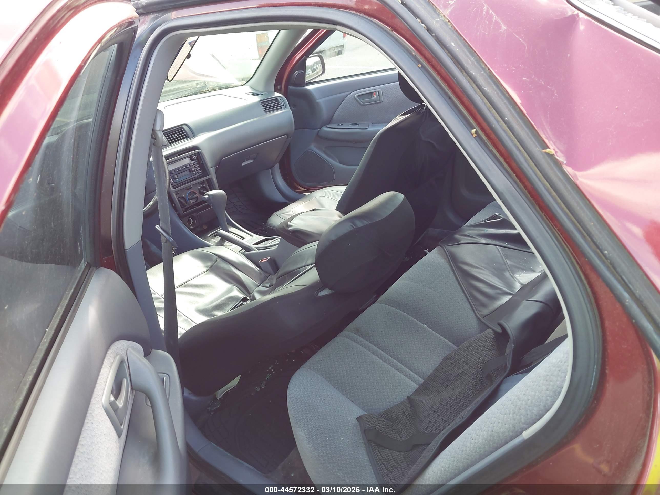 TOYOTA CAMRY image 8