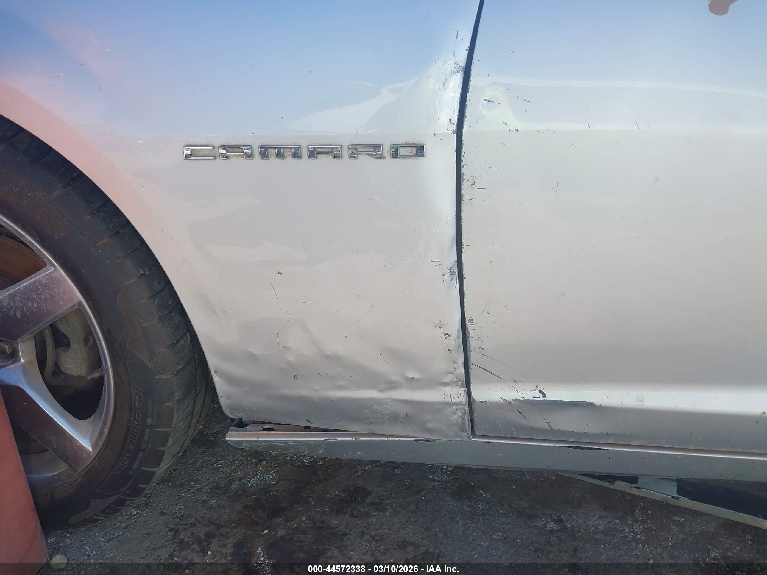 CHEVROLET CAMARO image 6
