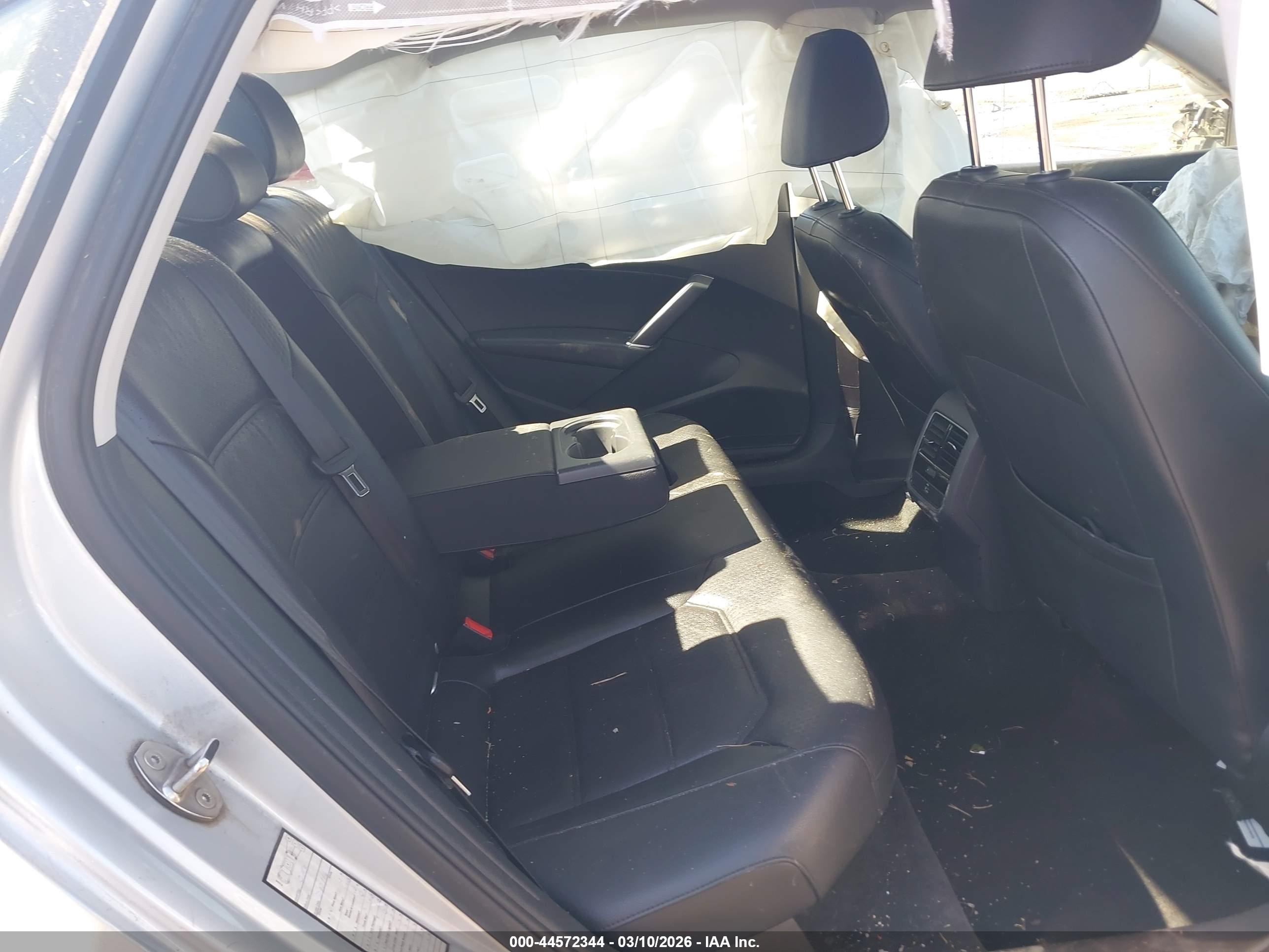 VOLKSWAGEN PASSAT image 8