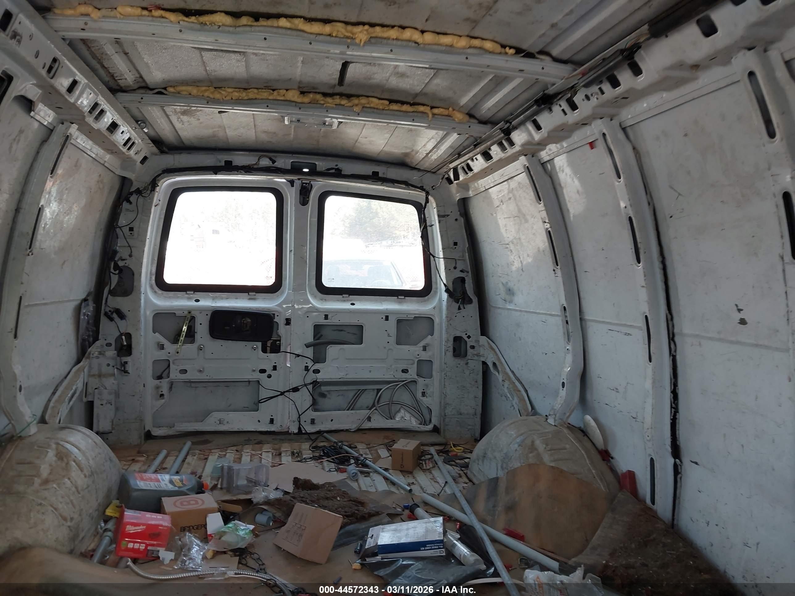 CHEVROLET EXPRESS image 8