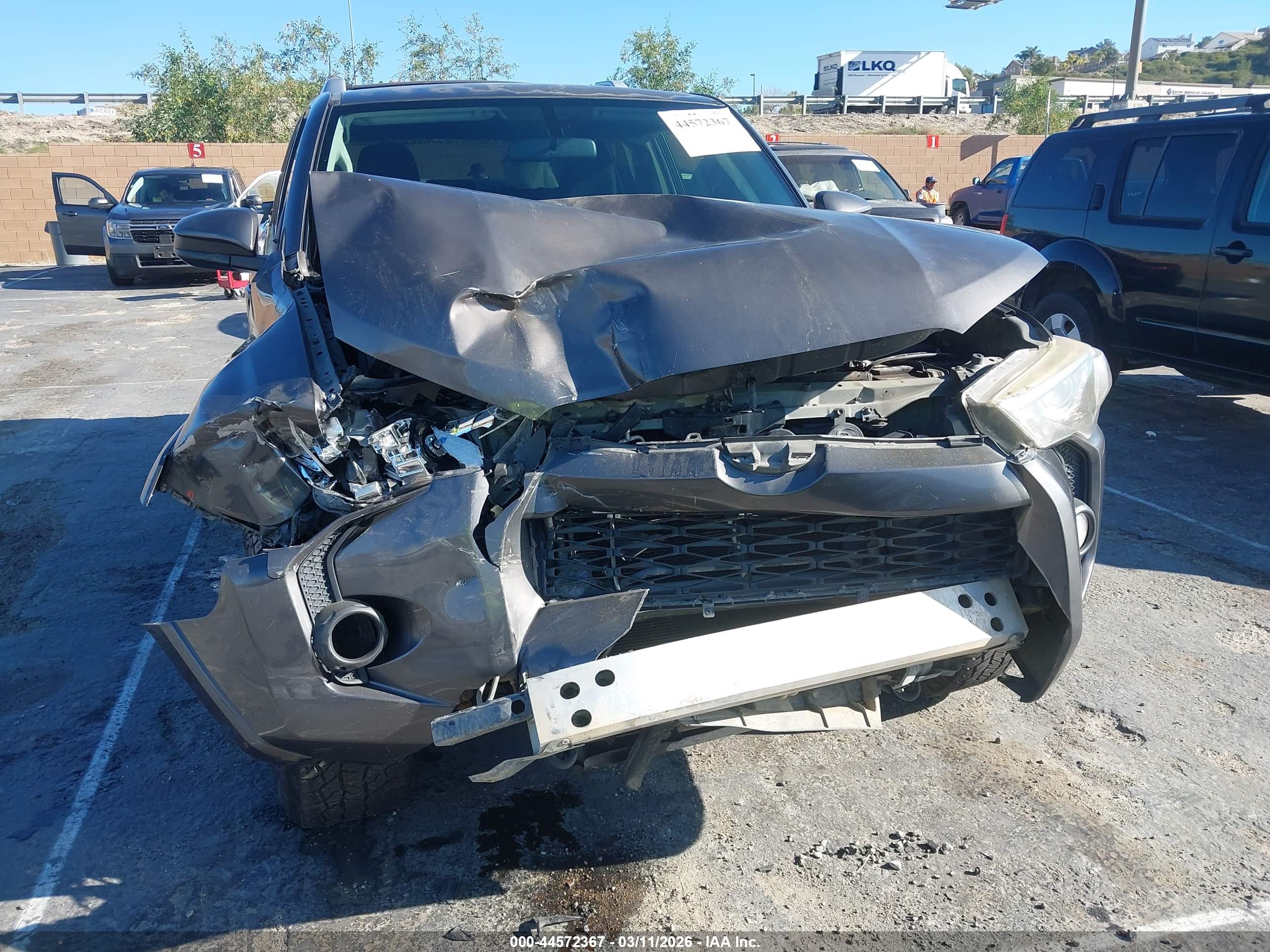TOYOTA 4RUNNER image 6