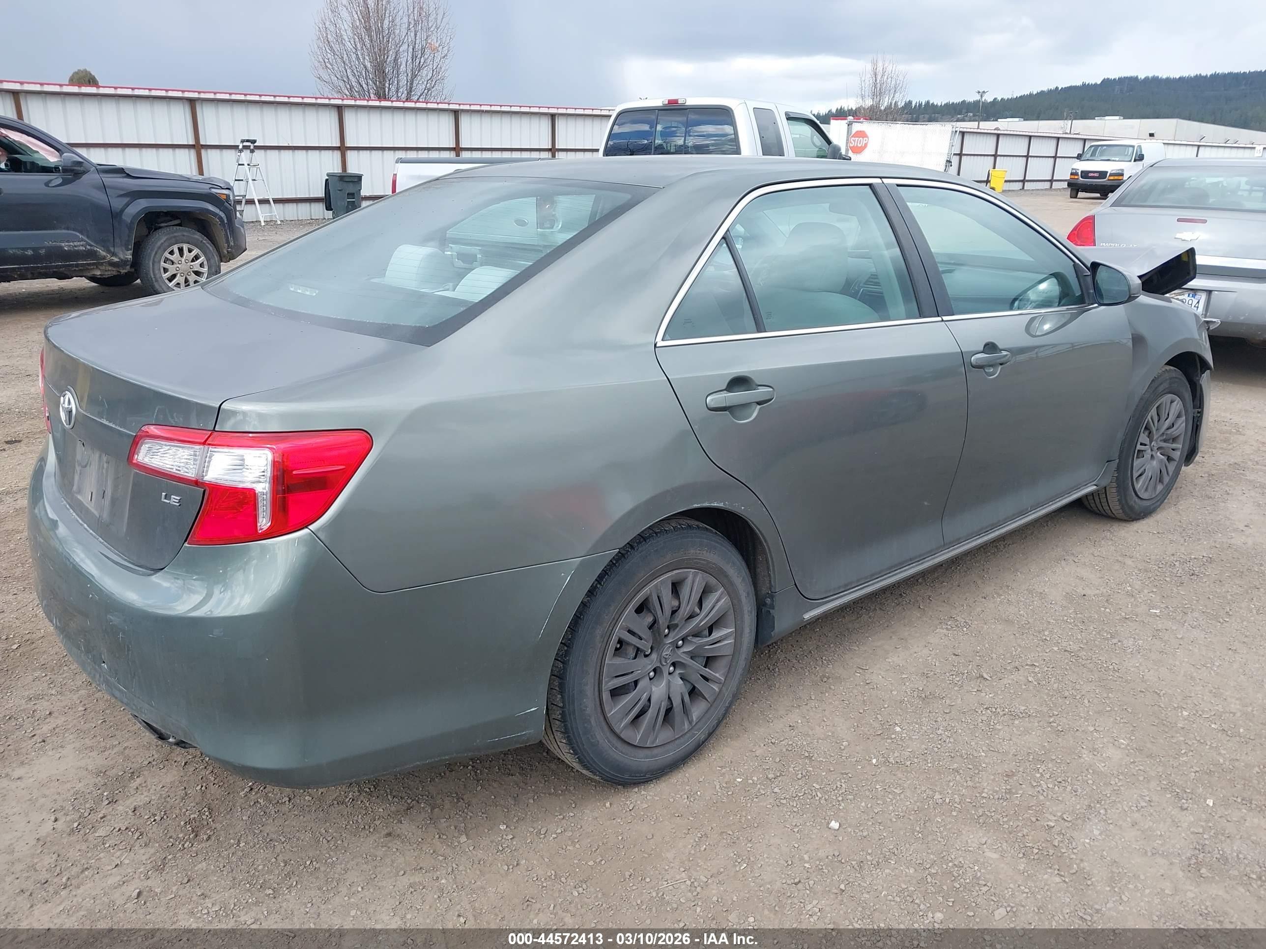 TOYOTA CAMRY image 4