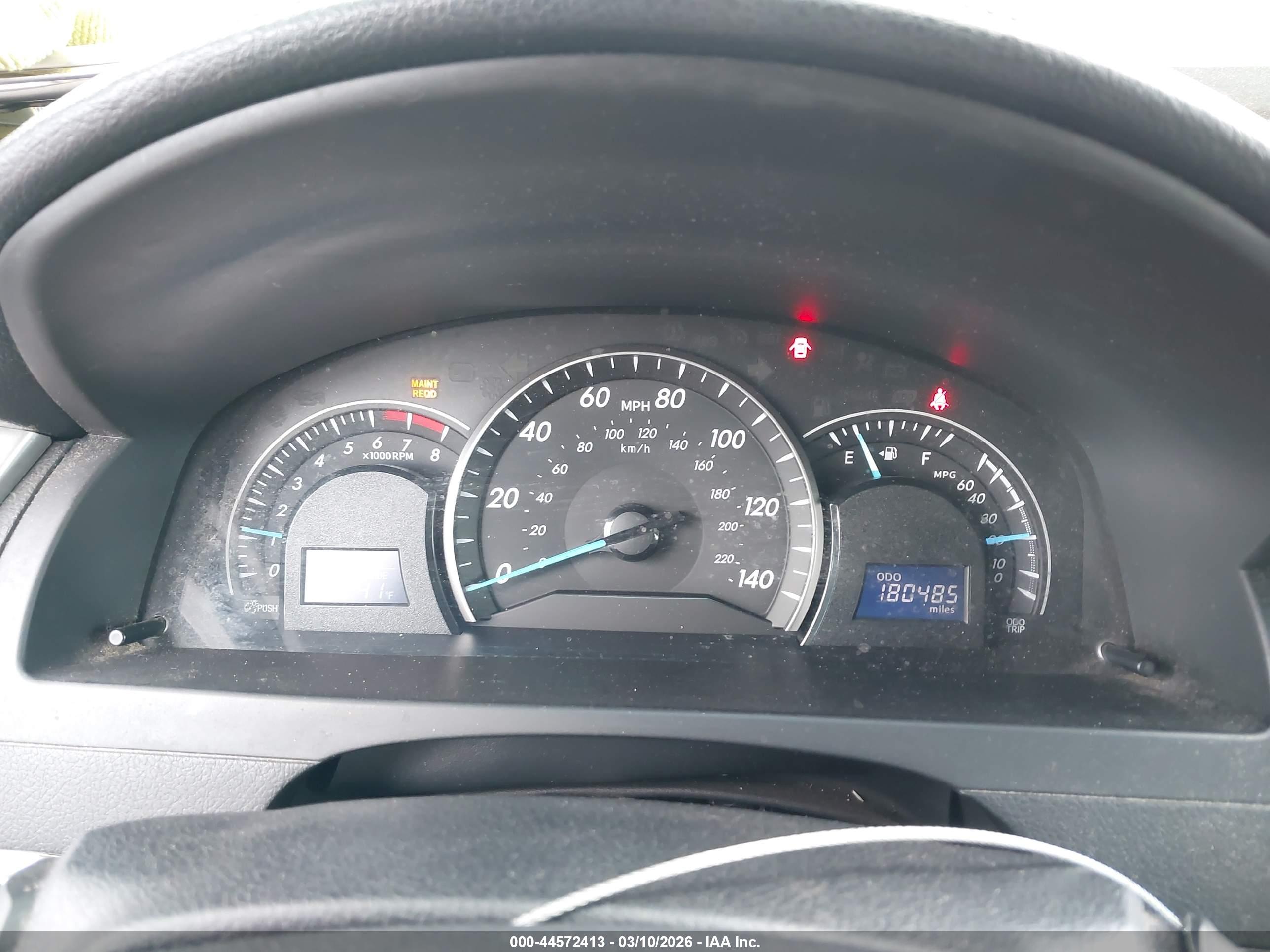 TOYOTA CAMRY image 7