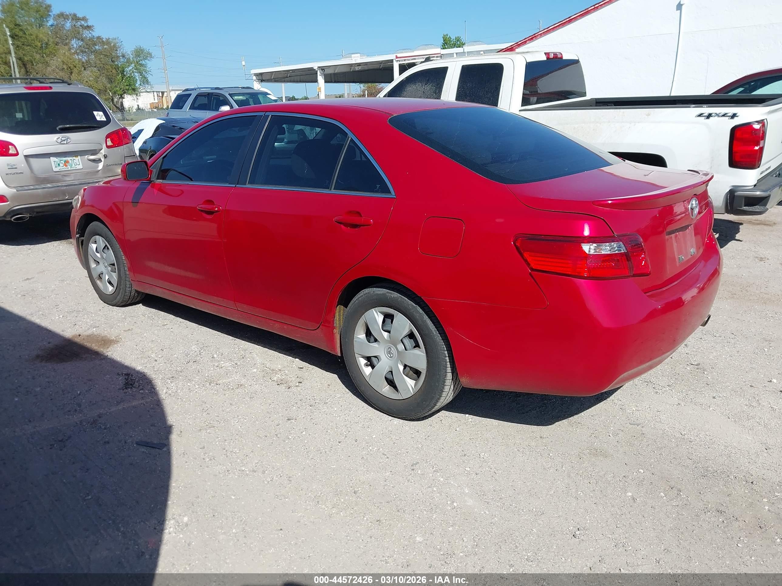TOYOTA CAMRY image 3