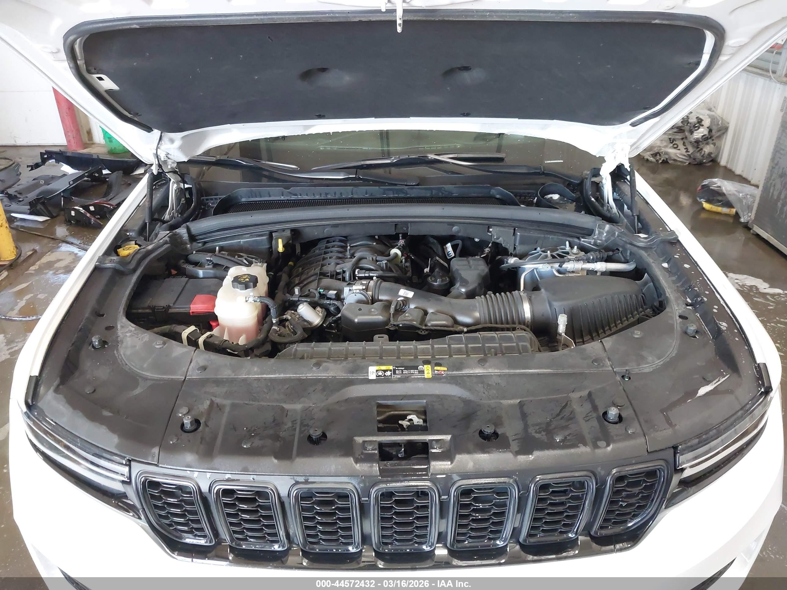 JEEP GRAND image 10