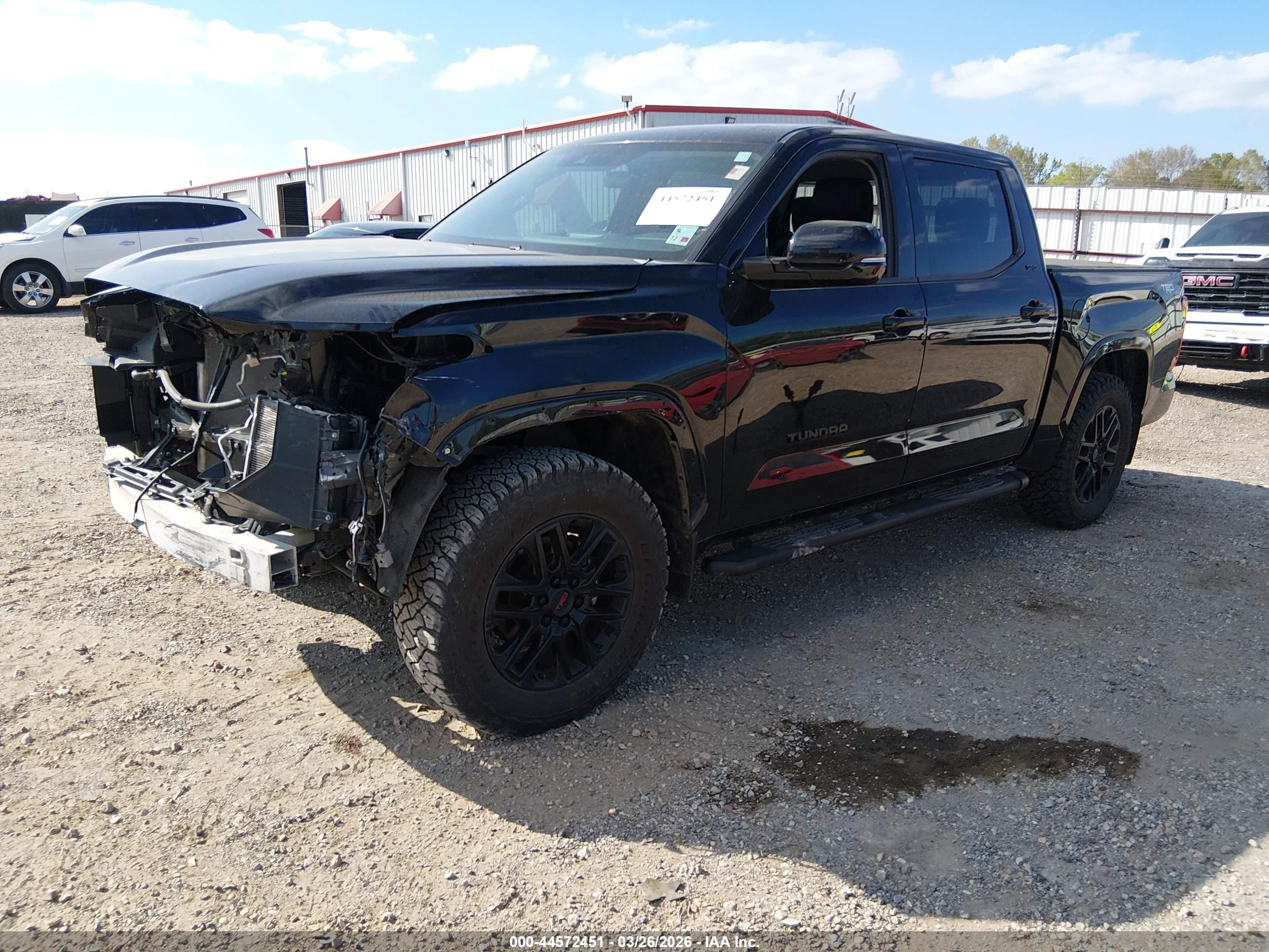 TOYOTA TUNDRA image 2