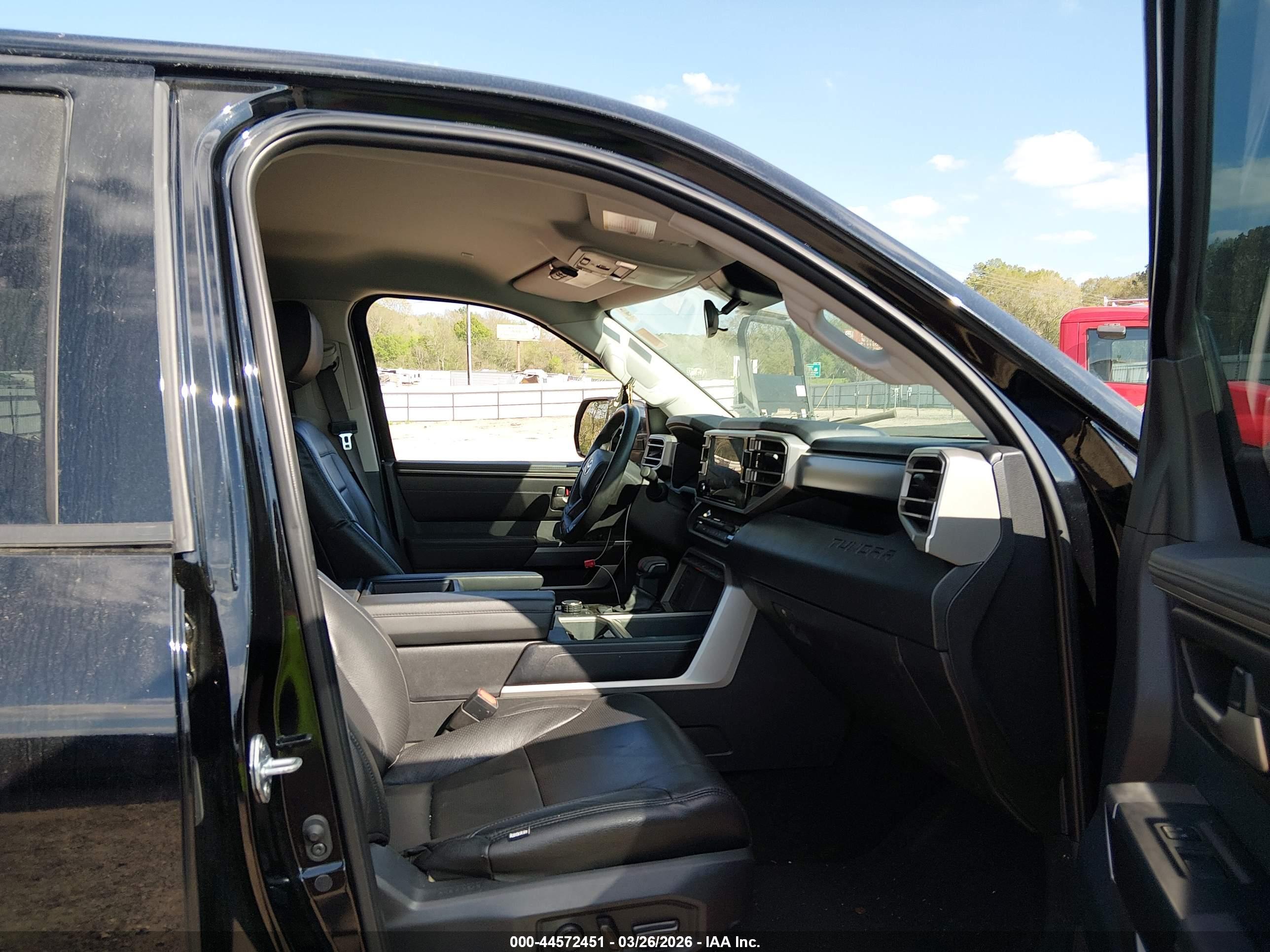 TOYOTA TUNDRA image 5