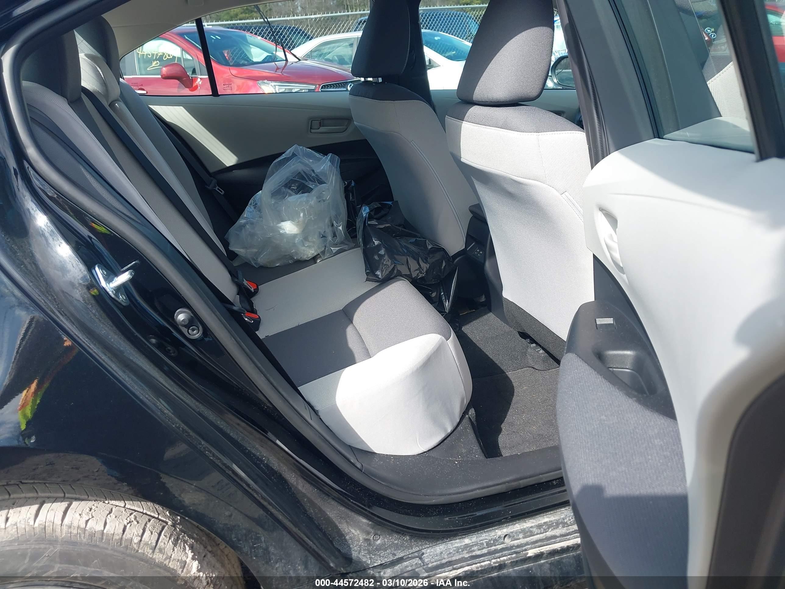 TOYOTA COROLLA image 8