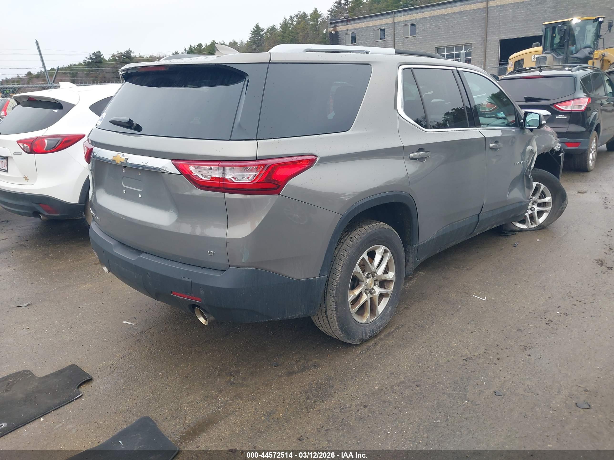 CHEVROLET TRAVERSE image 4