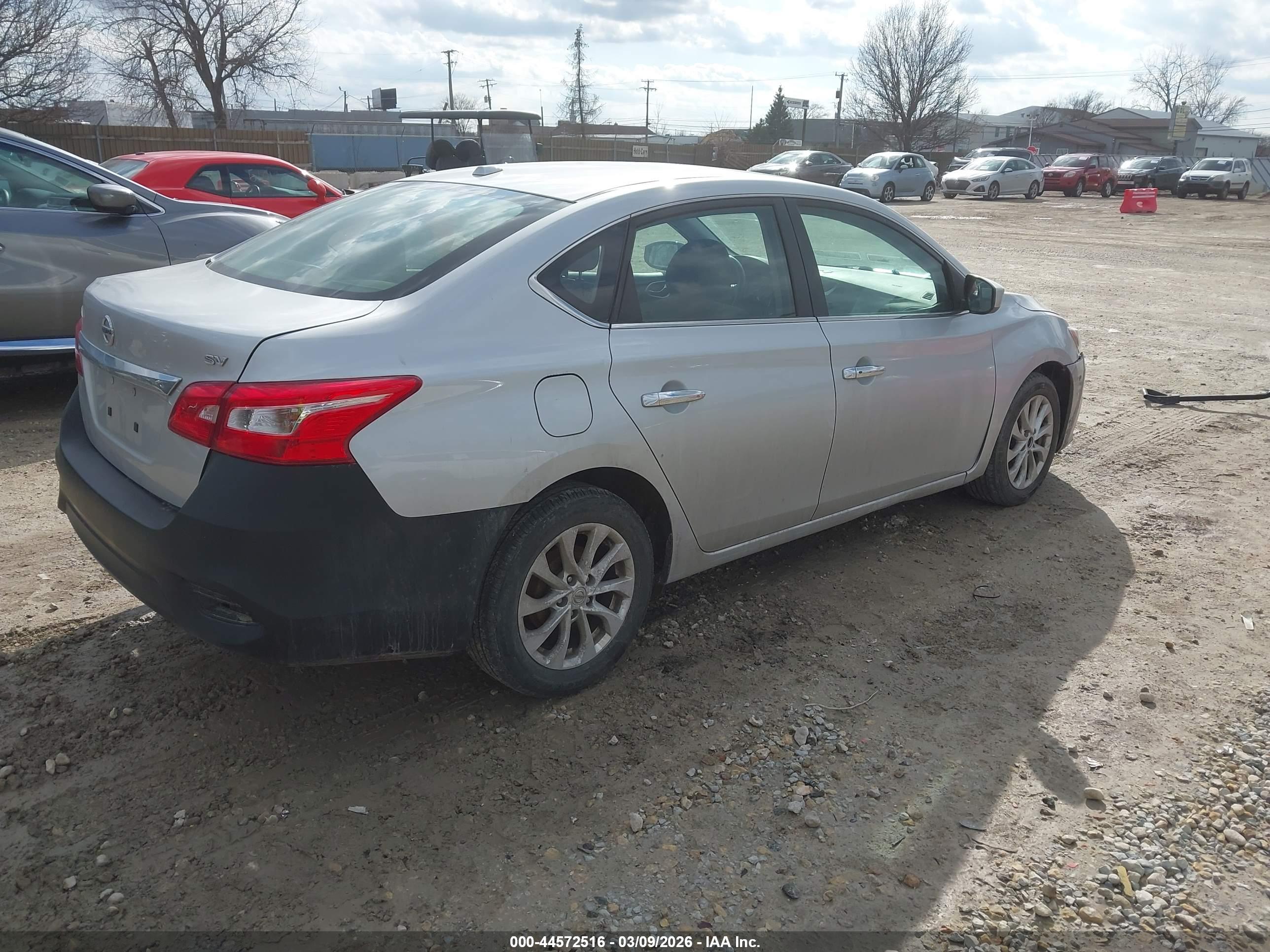 NISSAN SENTRA image 4