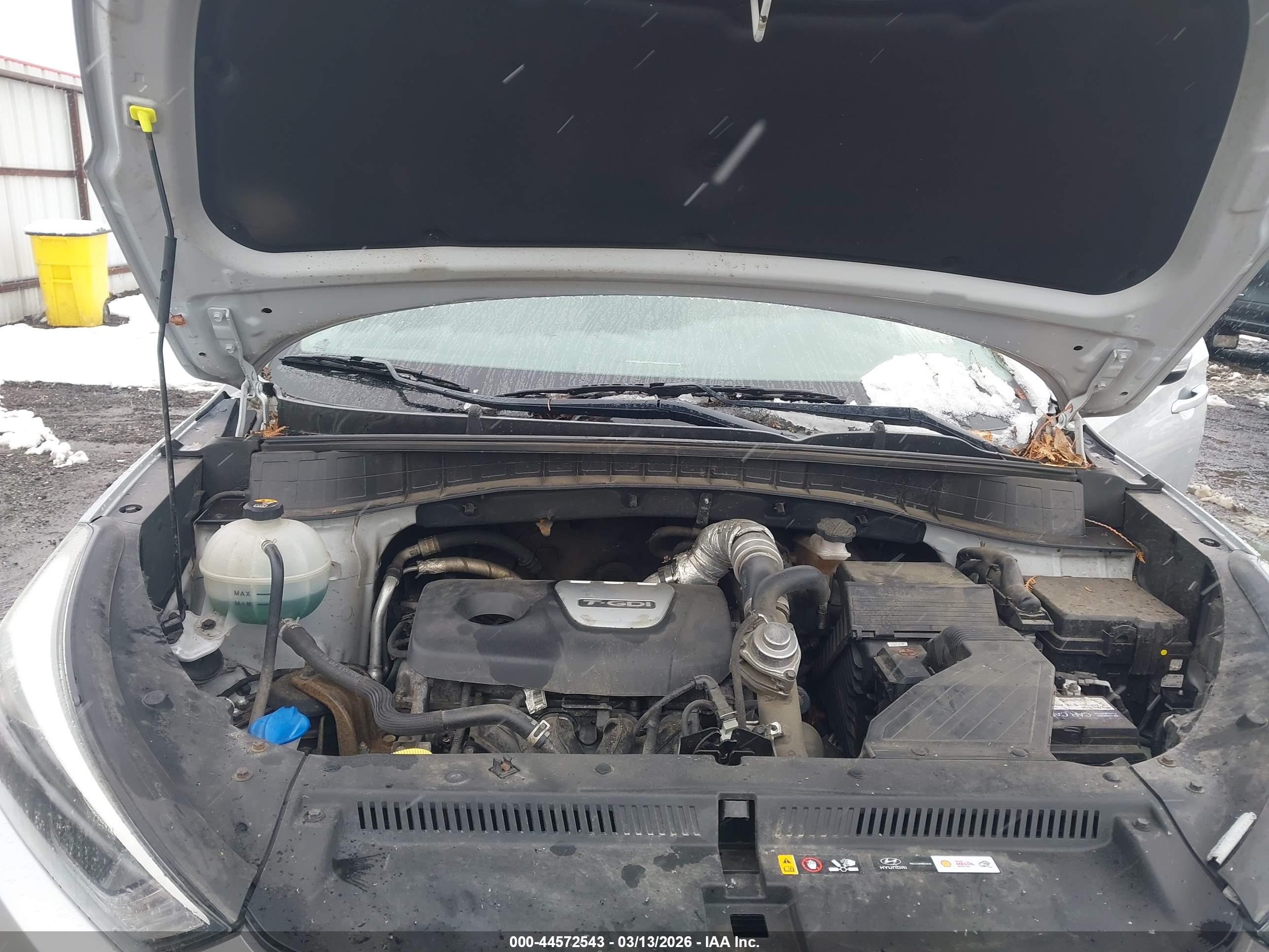 HYUNDAI TUCSON image 10