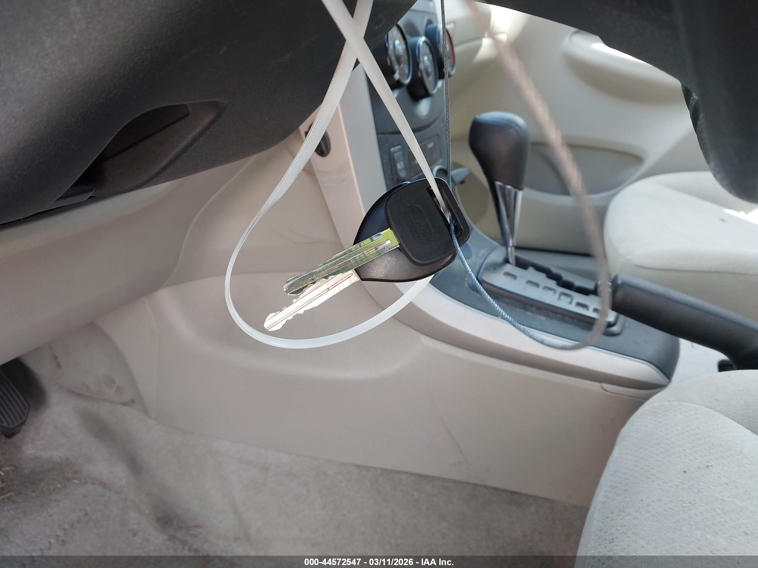 TOYOTA COROLLA image 11
