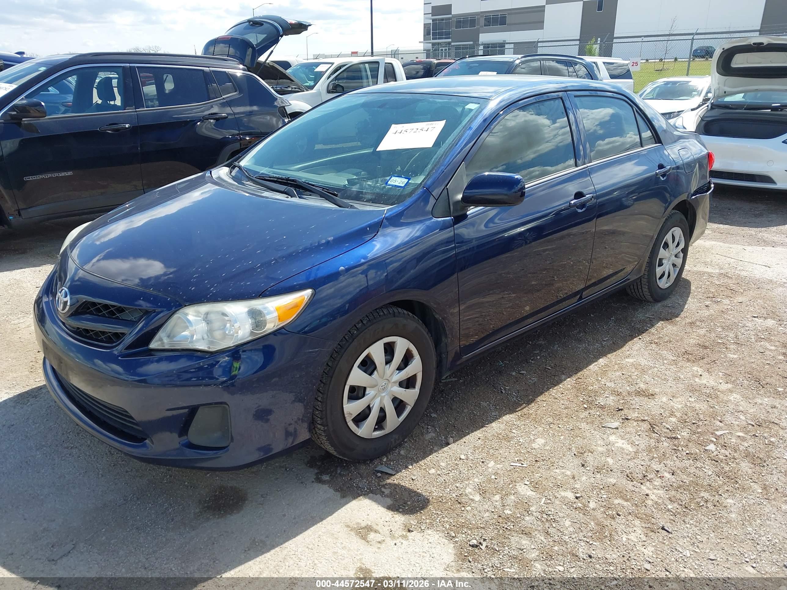 TOYOTA COROLLA image 2