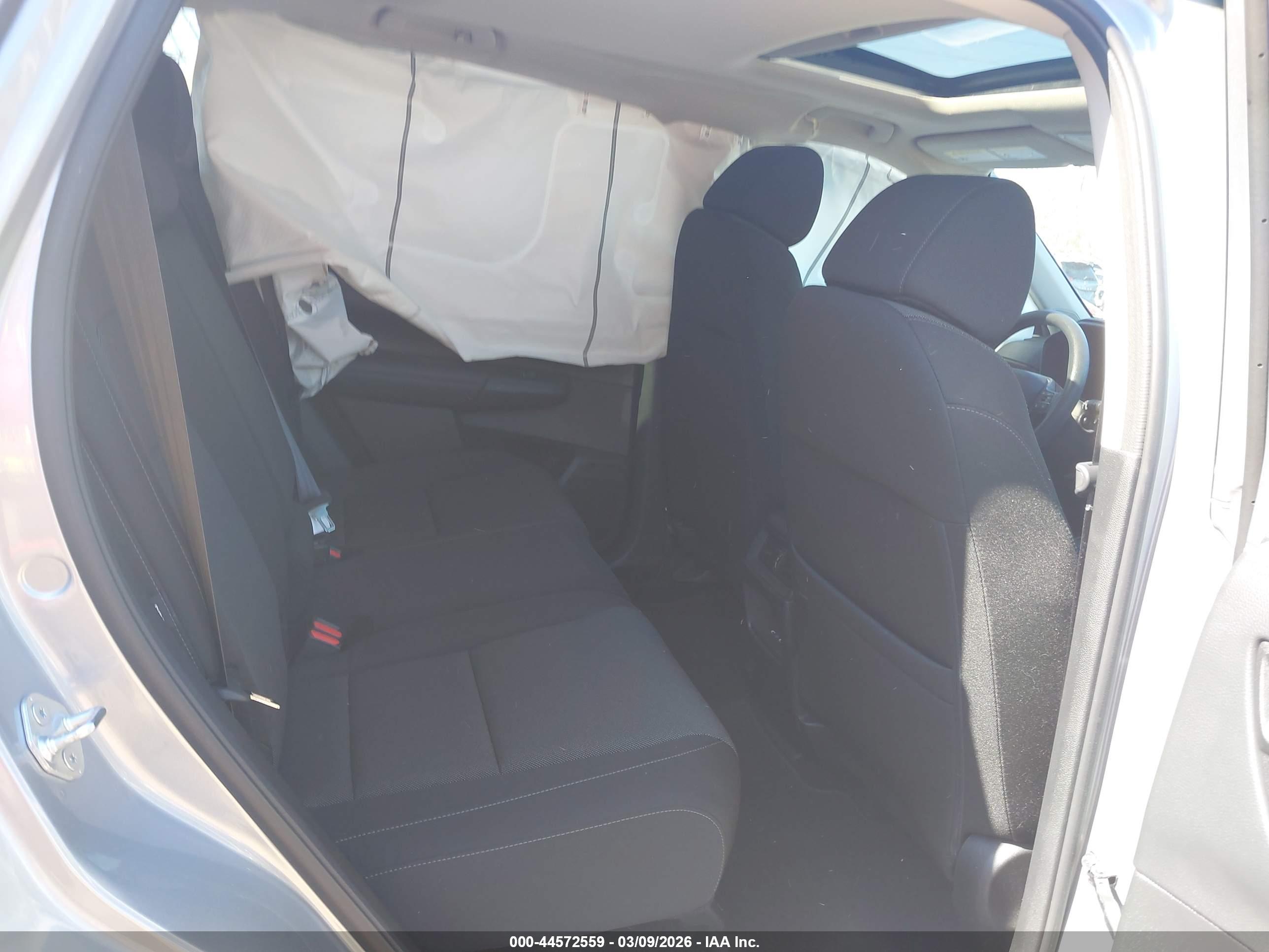 HONDA CR-V image 8