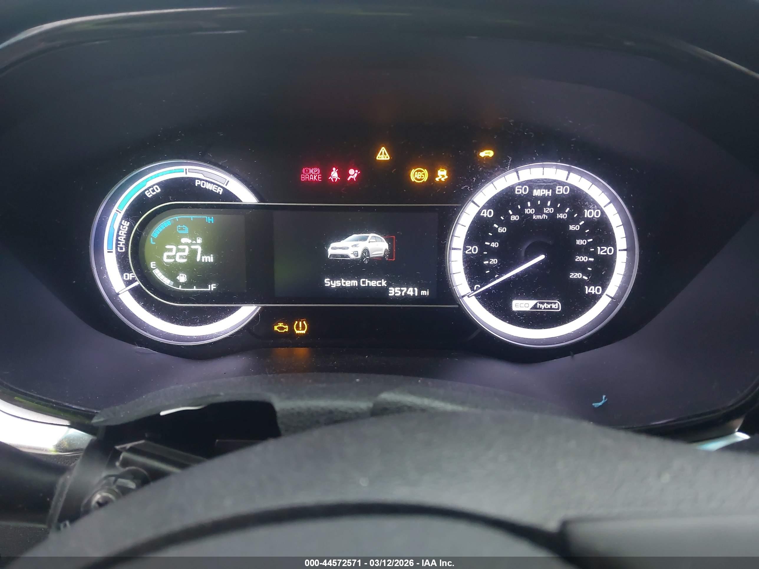 KIA NIRO image 7