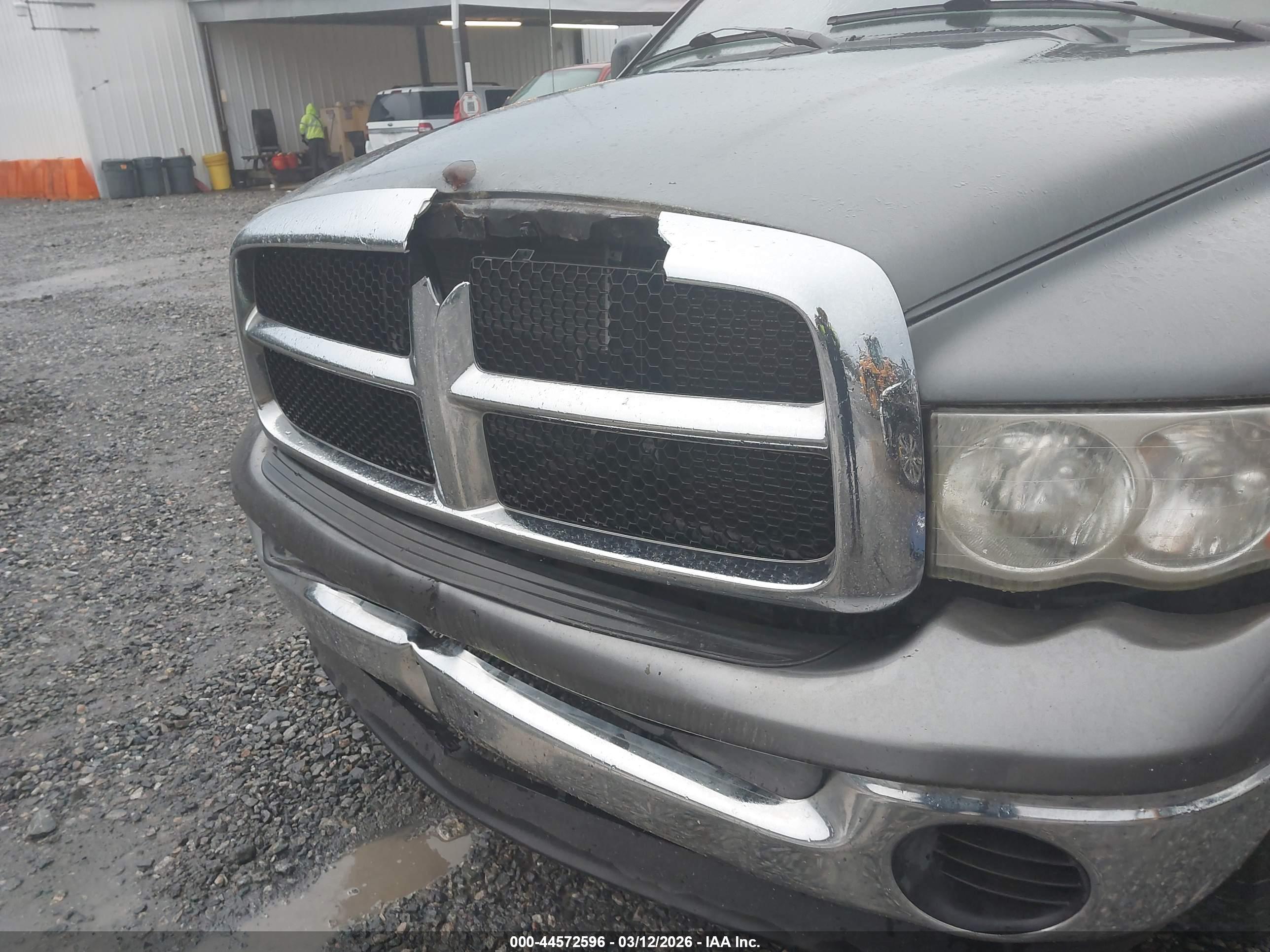 DODGE RAM image 6